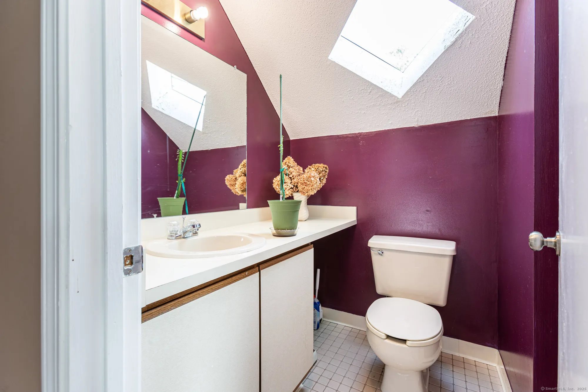 Property Slideshow image 26 of 36 | 76 silo way # 76, Bloomfield, CT, 06002