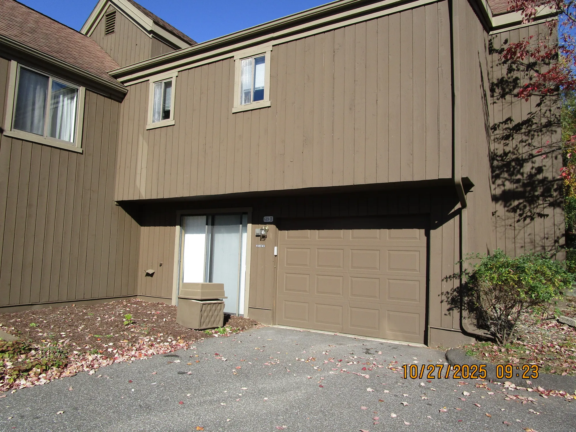 Property Slideshow image 9 of 9 | 619b erie ln # 619b, Stratford, CT, 06614