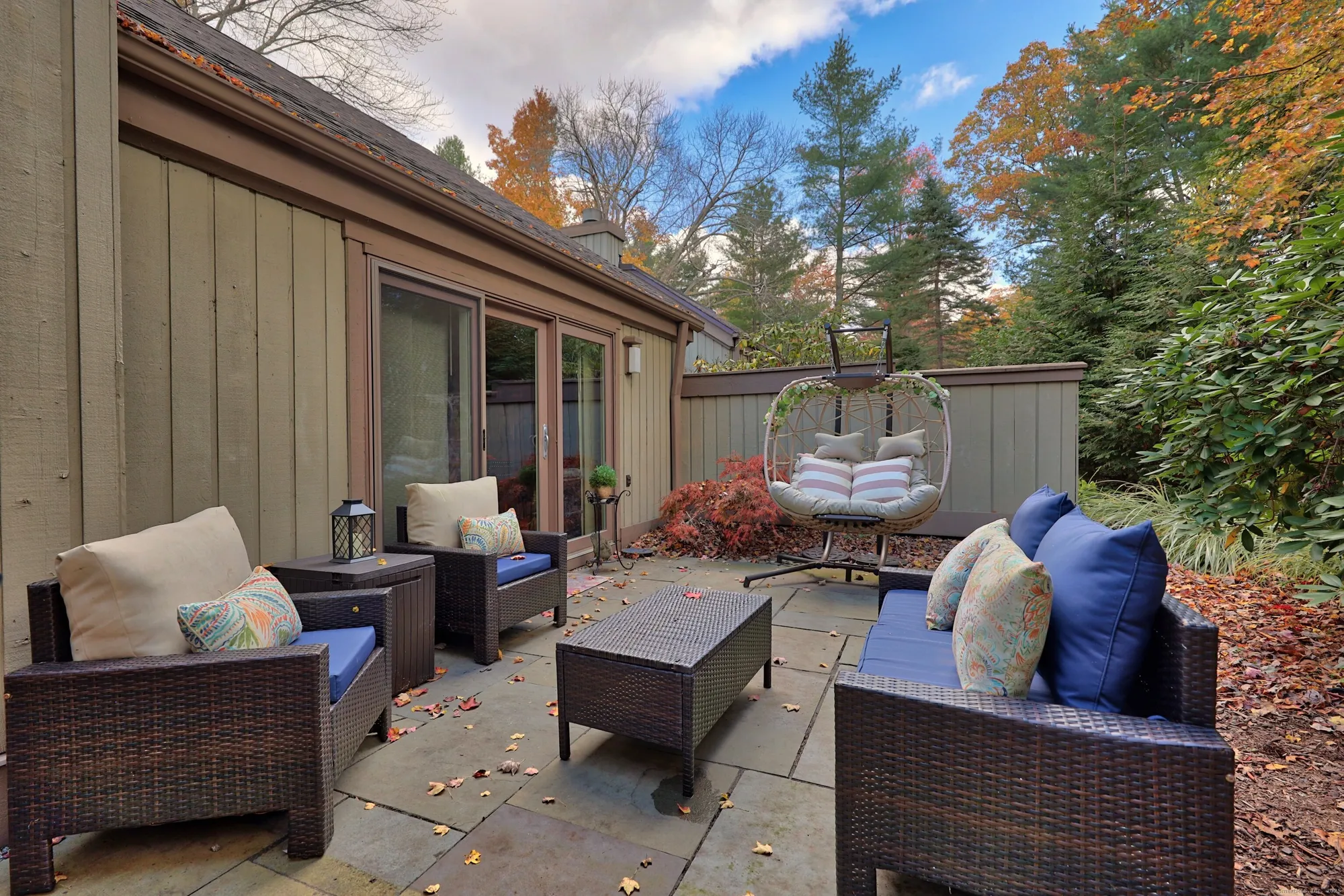 Property Slideshow image 33 of 35 | 1008 heritage vlg b, Southbury, CT, 06488