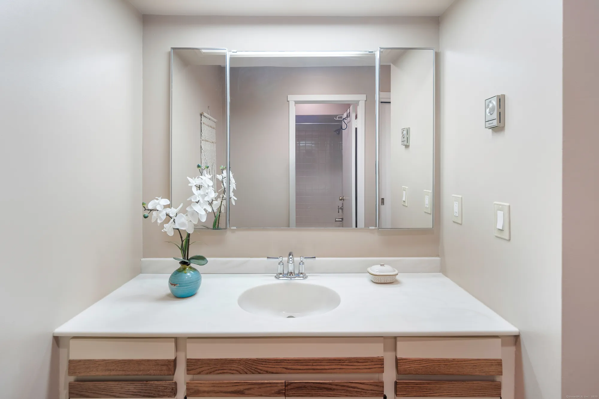 Property Slideshow image 19 of 25 | 7 heritage crst b, Southbury, CT, 06488