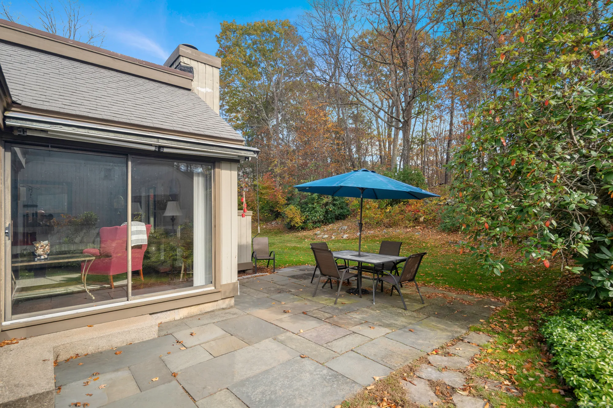 Property Slideshow image 7 of 25 | 7 heritage crst b, Southbury, CT, 06488