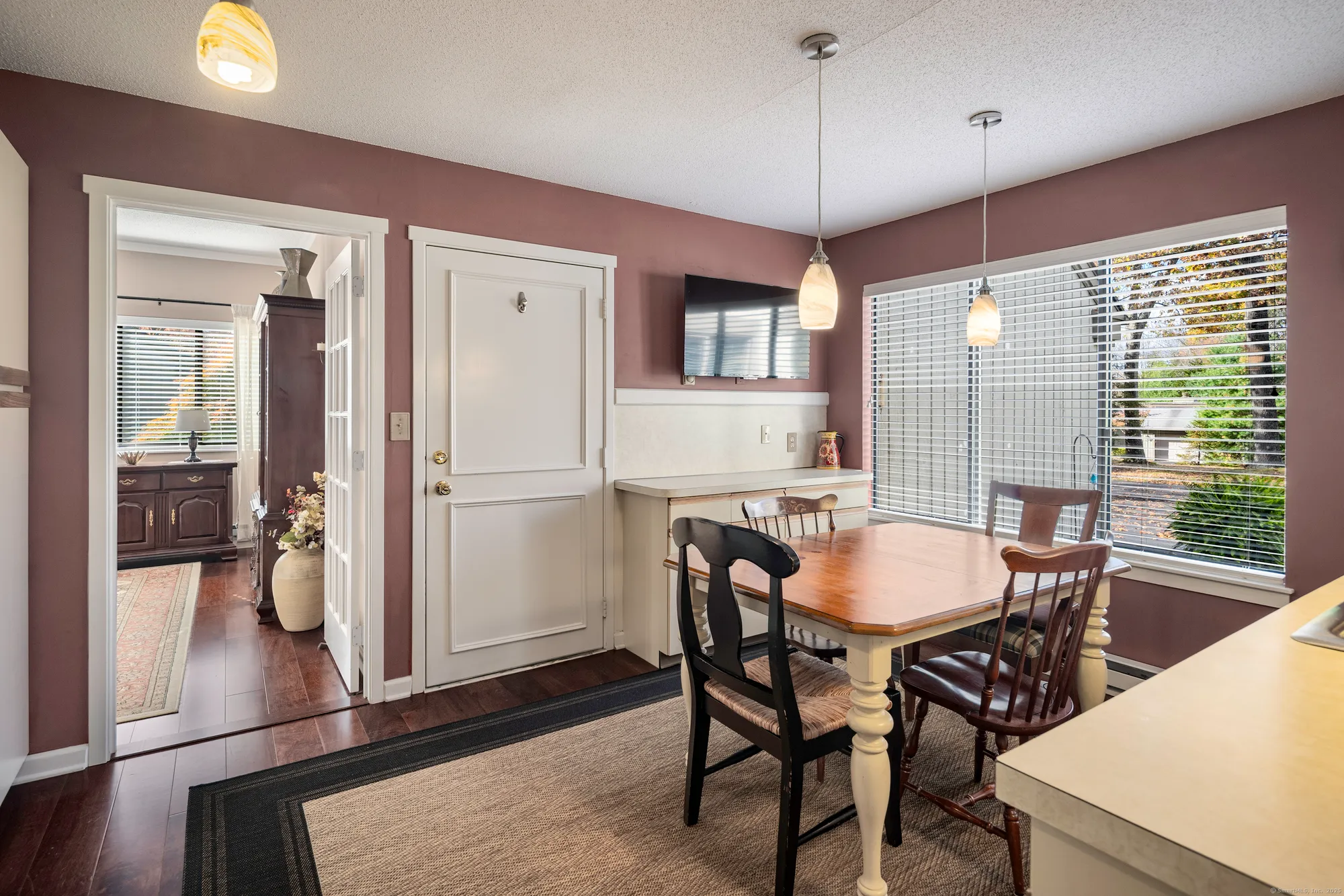 Property Slideshow image 9 of 25 | 7 heritage crst b, Southbury, CT, 06488