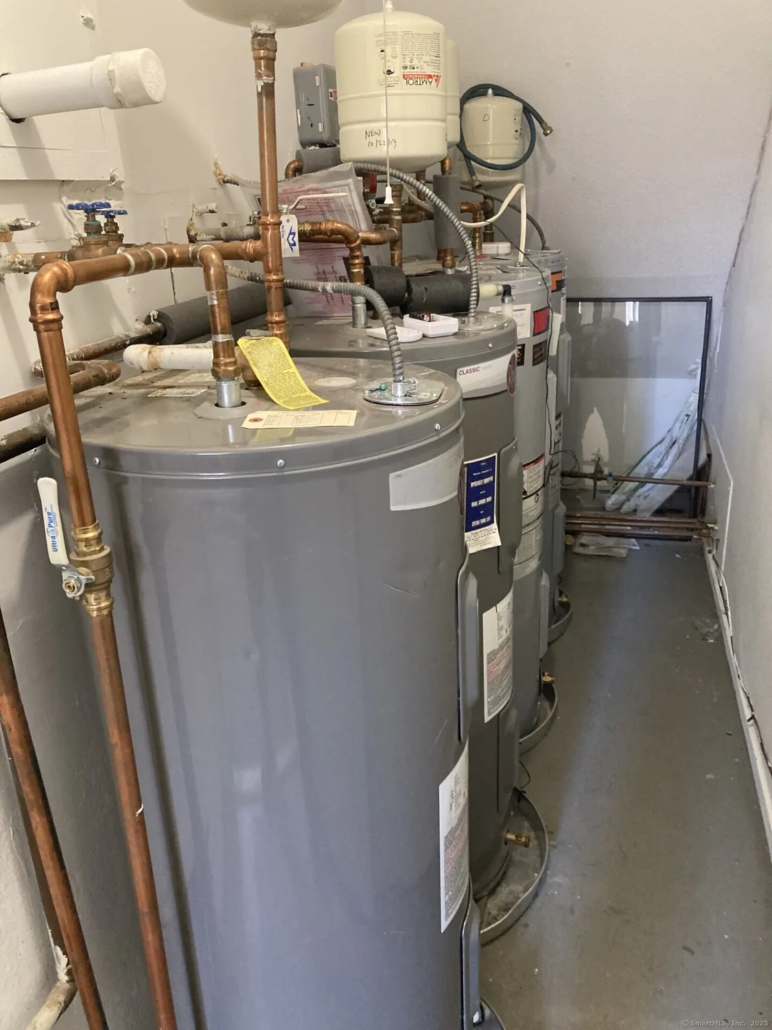 Property Slideshow image 30 of 40 | 73 heritage vlg c, Southbury, CT, 06488