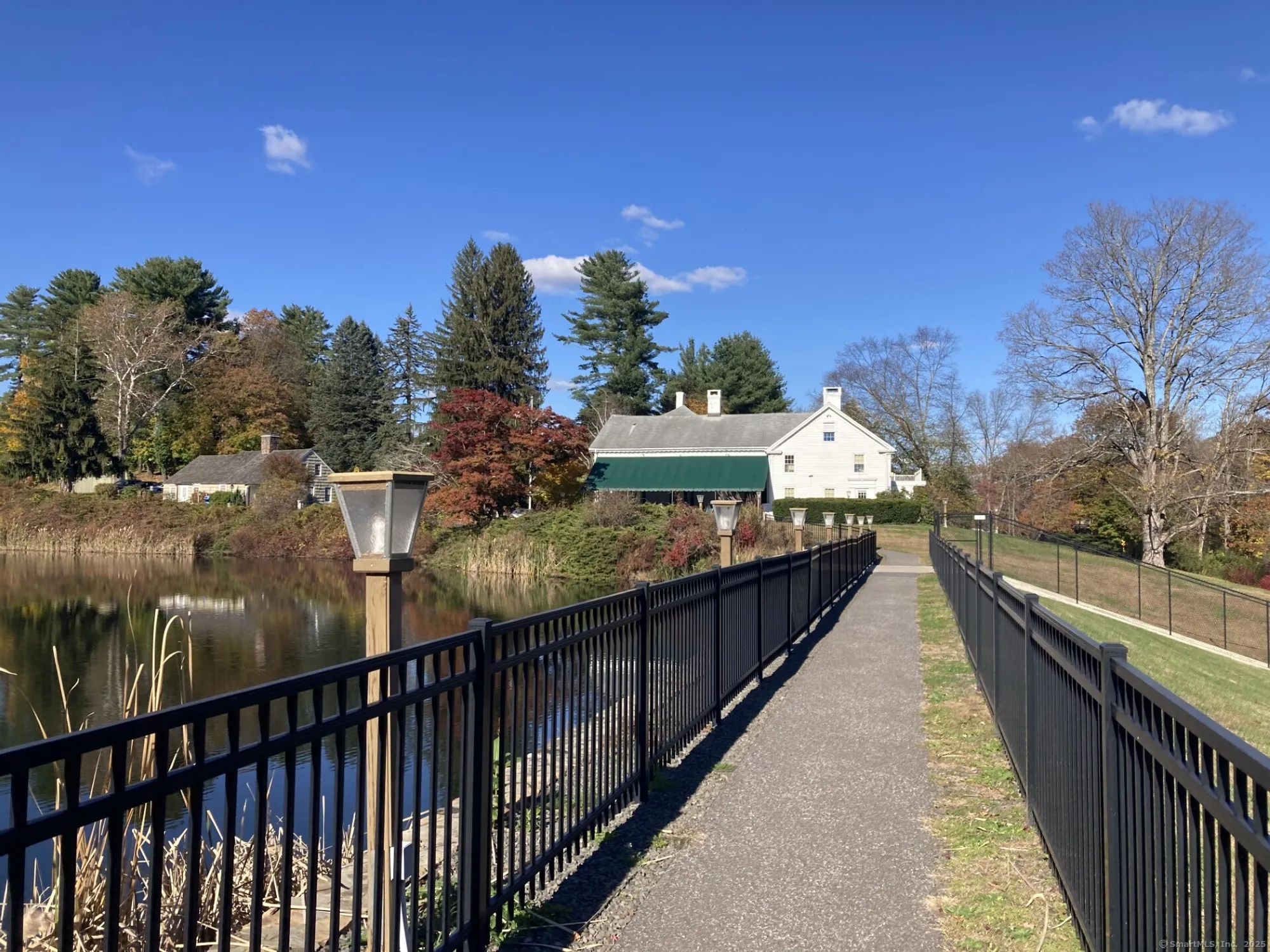 Property Slideshow image 33 of 40 | 73 heritage vlg c, Southbury, CT, 06488
