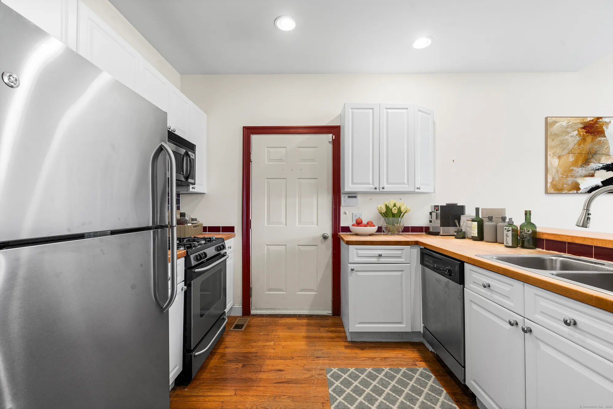 Property Slideshow image 13 of 39 | 12 heron view rd # 12, New Fairfield, CT, 06812