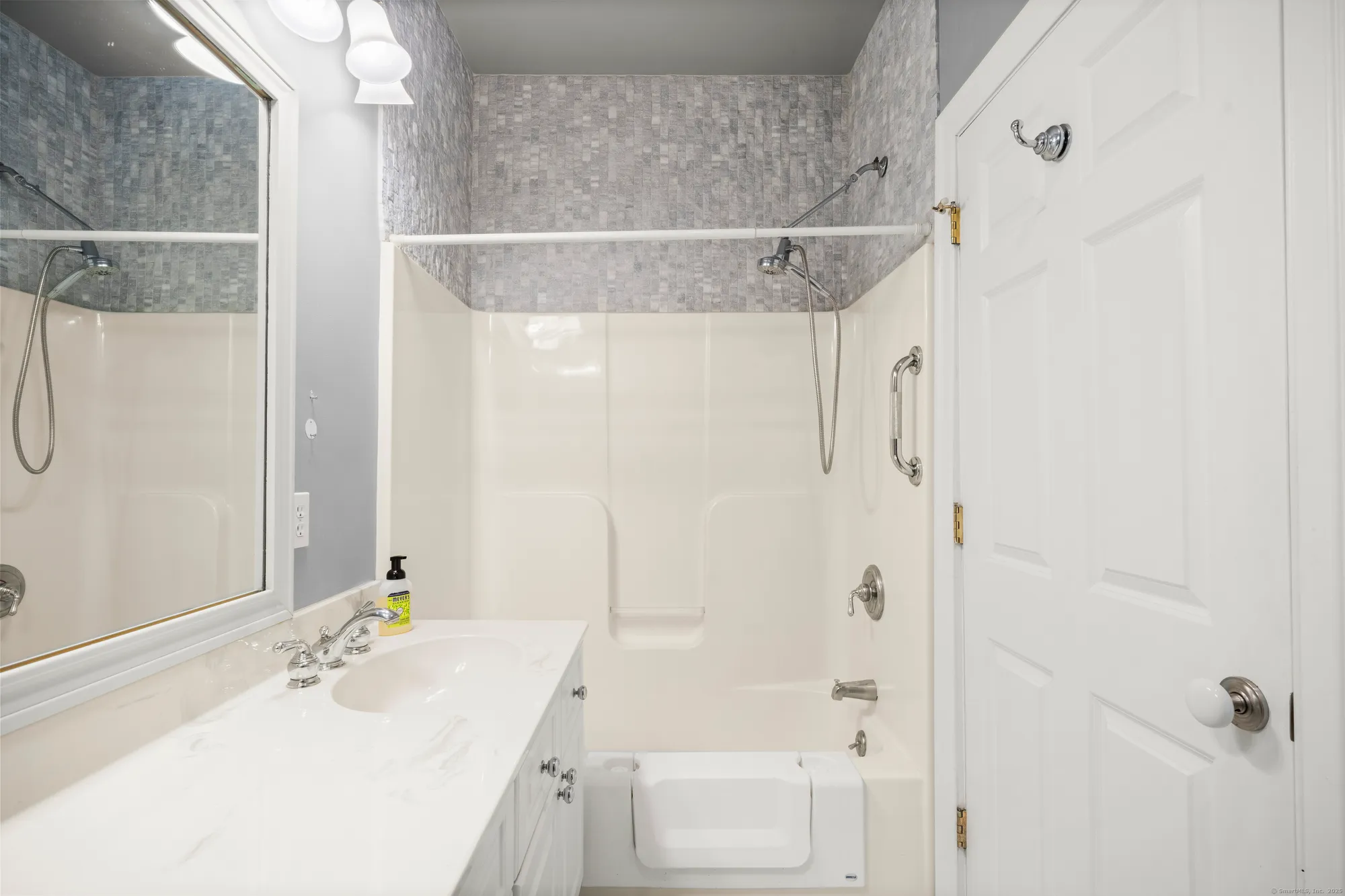 Property Slideshow image 16 of 39 | 12 heron view rd # 12, New Fairfield, CT, 06812