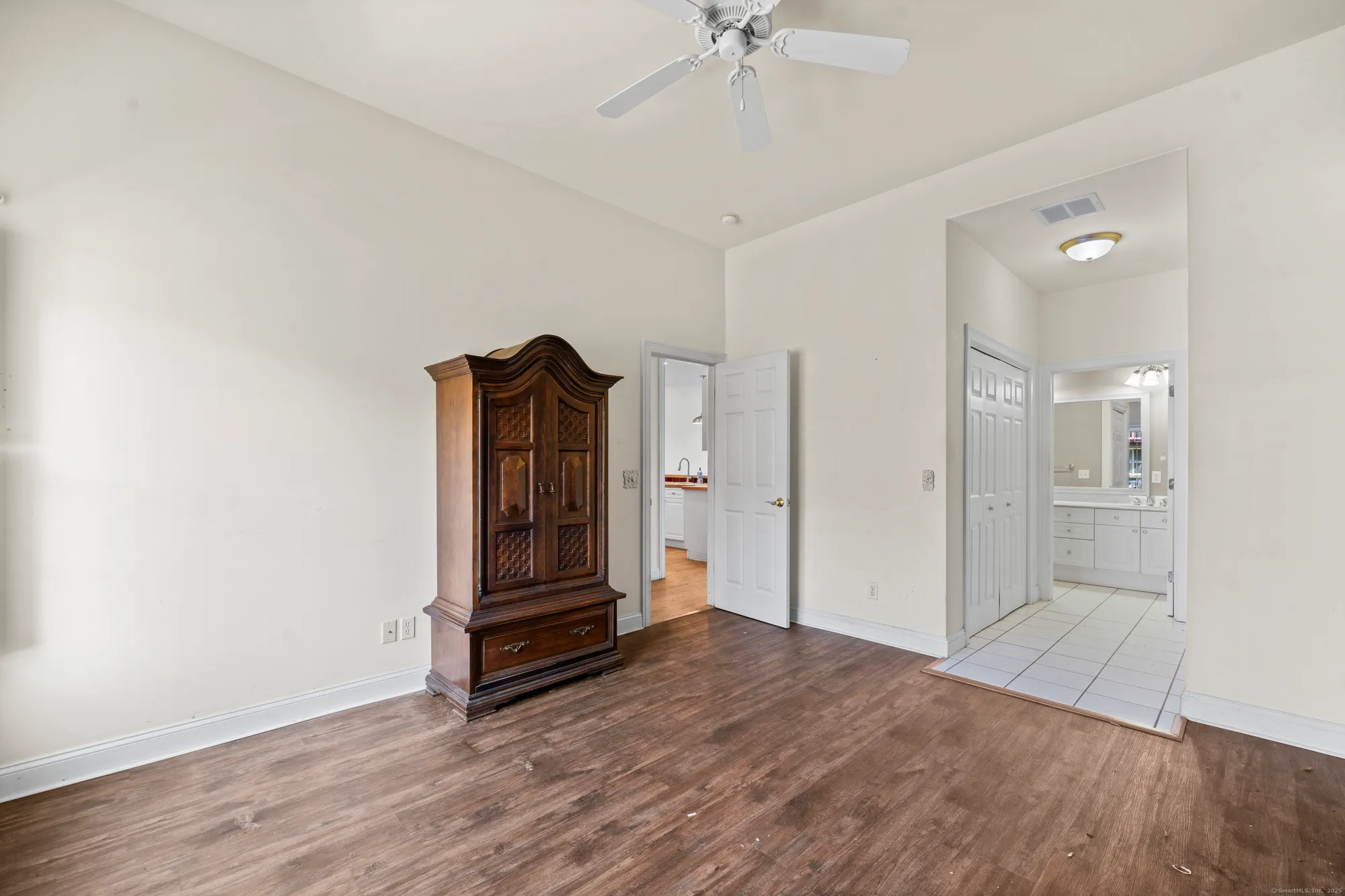 Property Slideshow image 18 of 39 | 12 heron view rd # 12, New Fairfield, CT, 06812