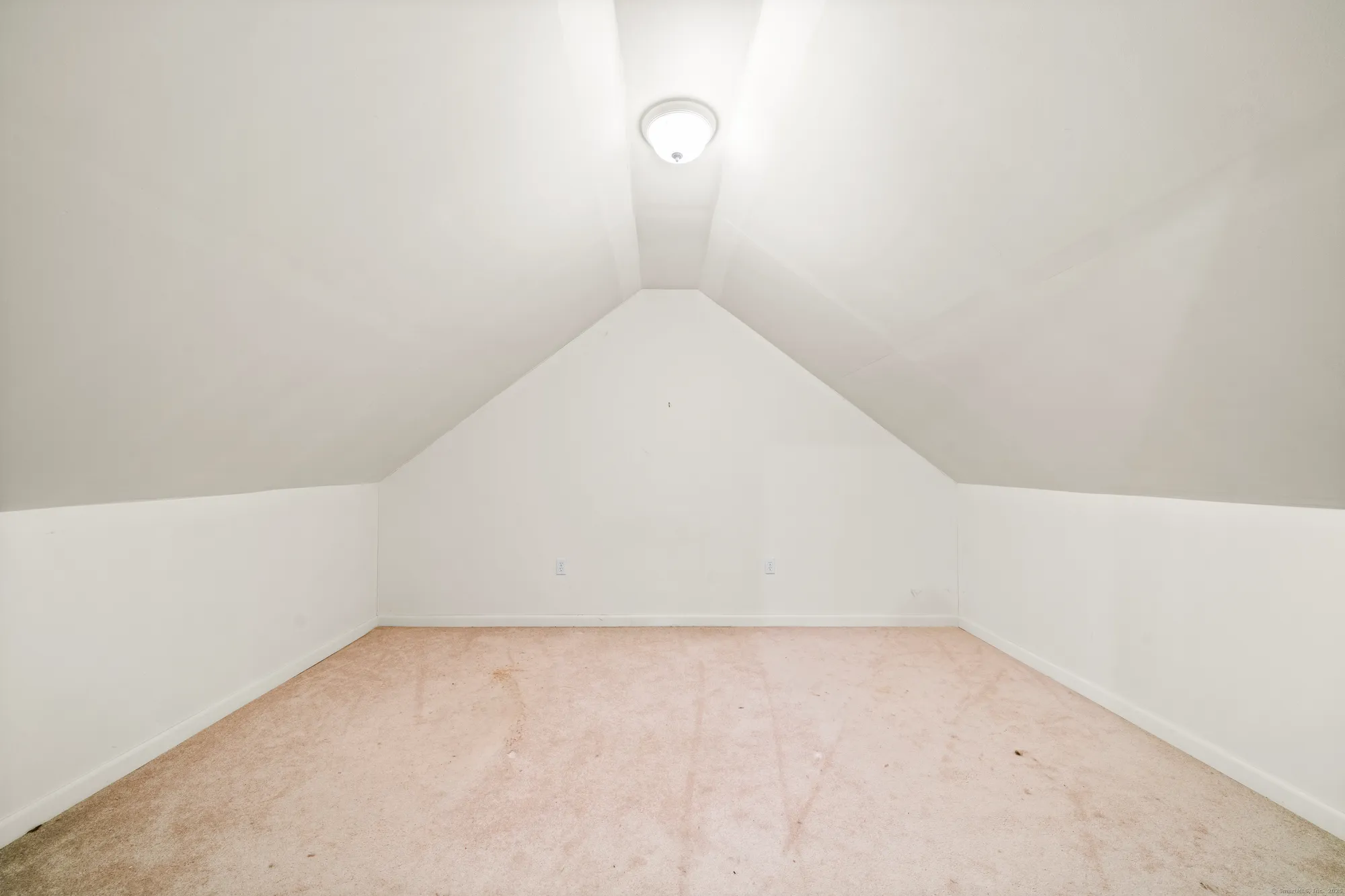 Property Slideshow image 23 of 39 | 12 heron view rd # 12, New Fairfield, CT, 06812