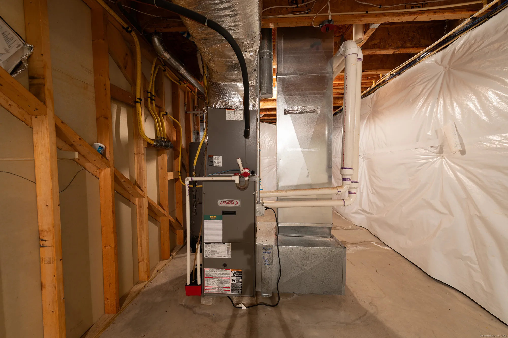 Property Slideshow image 22 of 29 | 413 mulligan dr # 413, Oxford, CT, 06478