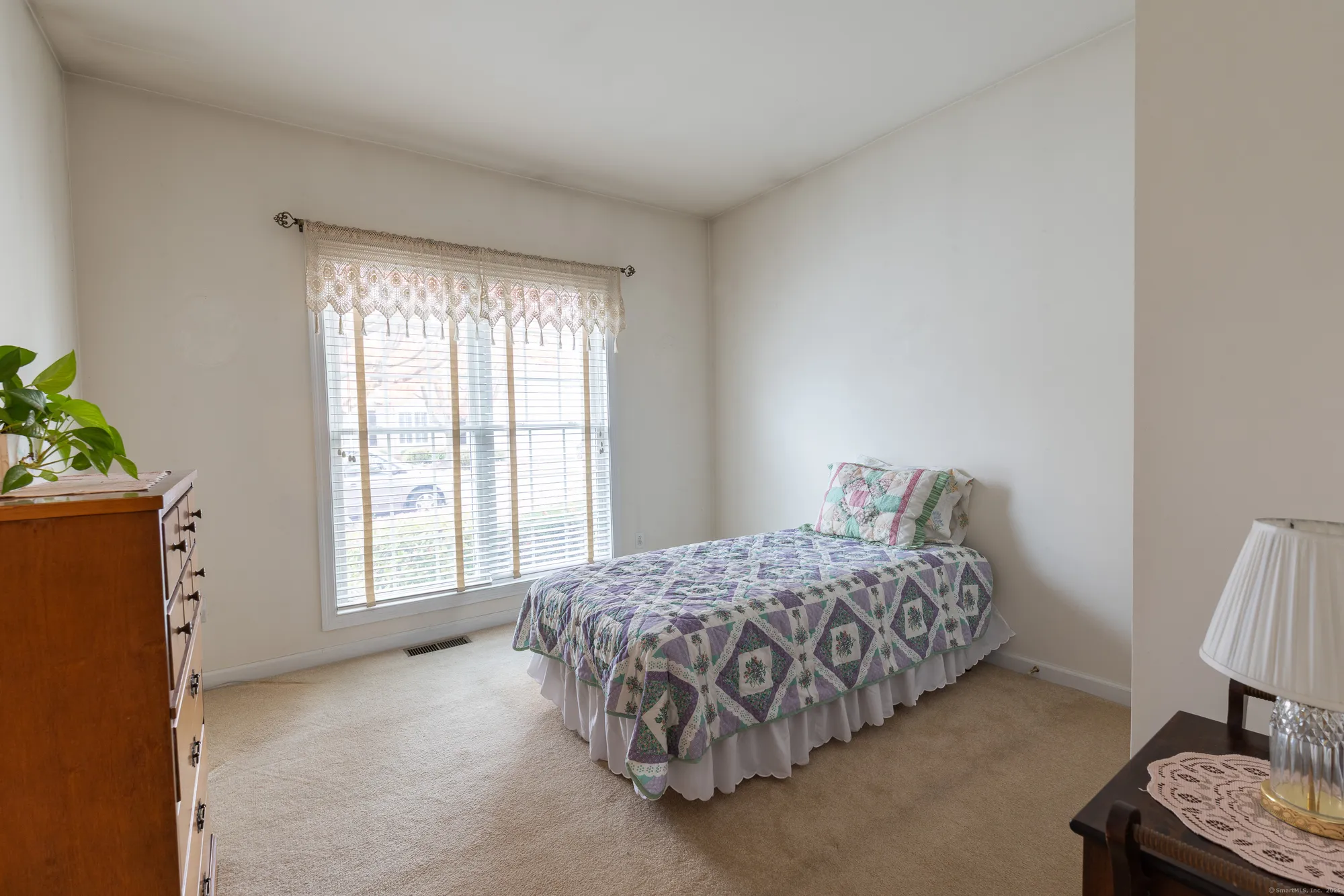 Property Slideshow image 4 of 29 | 413 mulligan dr # 413, Oxford, CT, 06478