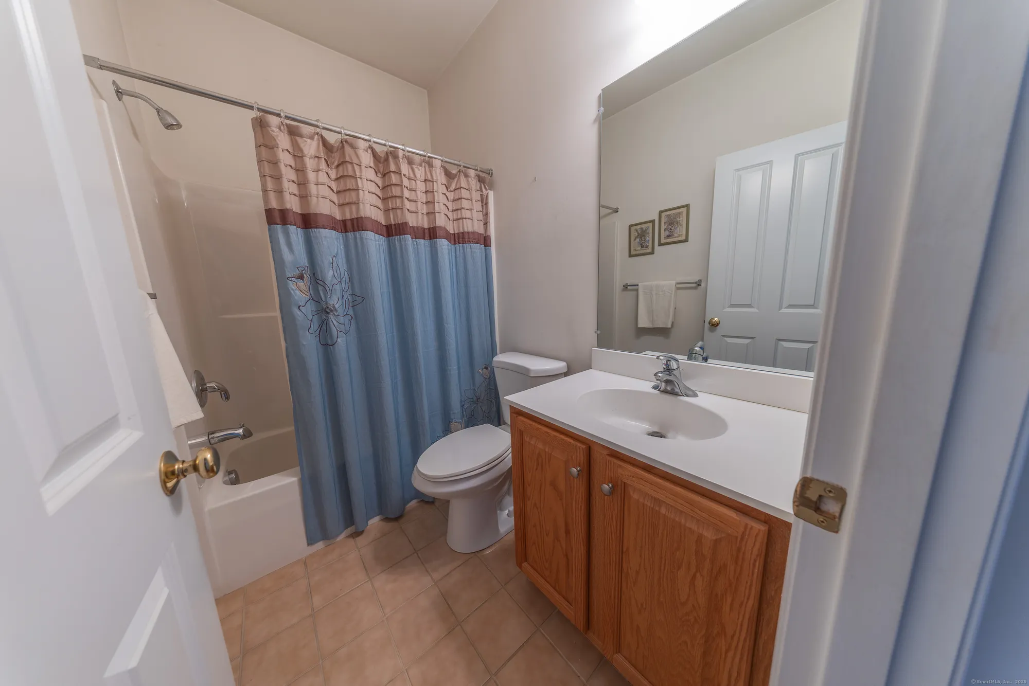 Property Slideshow image 6 of 29 | 413 mulligan dr # 413, Oxford, CT, 06478