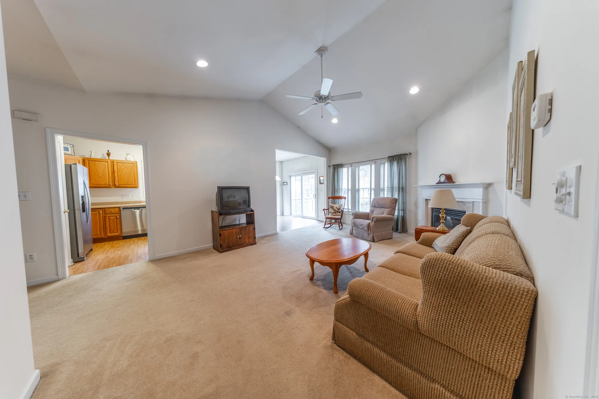 Property Slideshow image 11 of 29 | 413 mulligan dr # 413, Oxford, CT, 06478