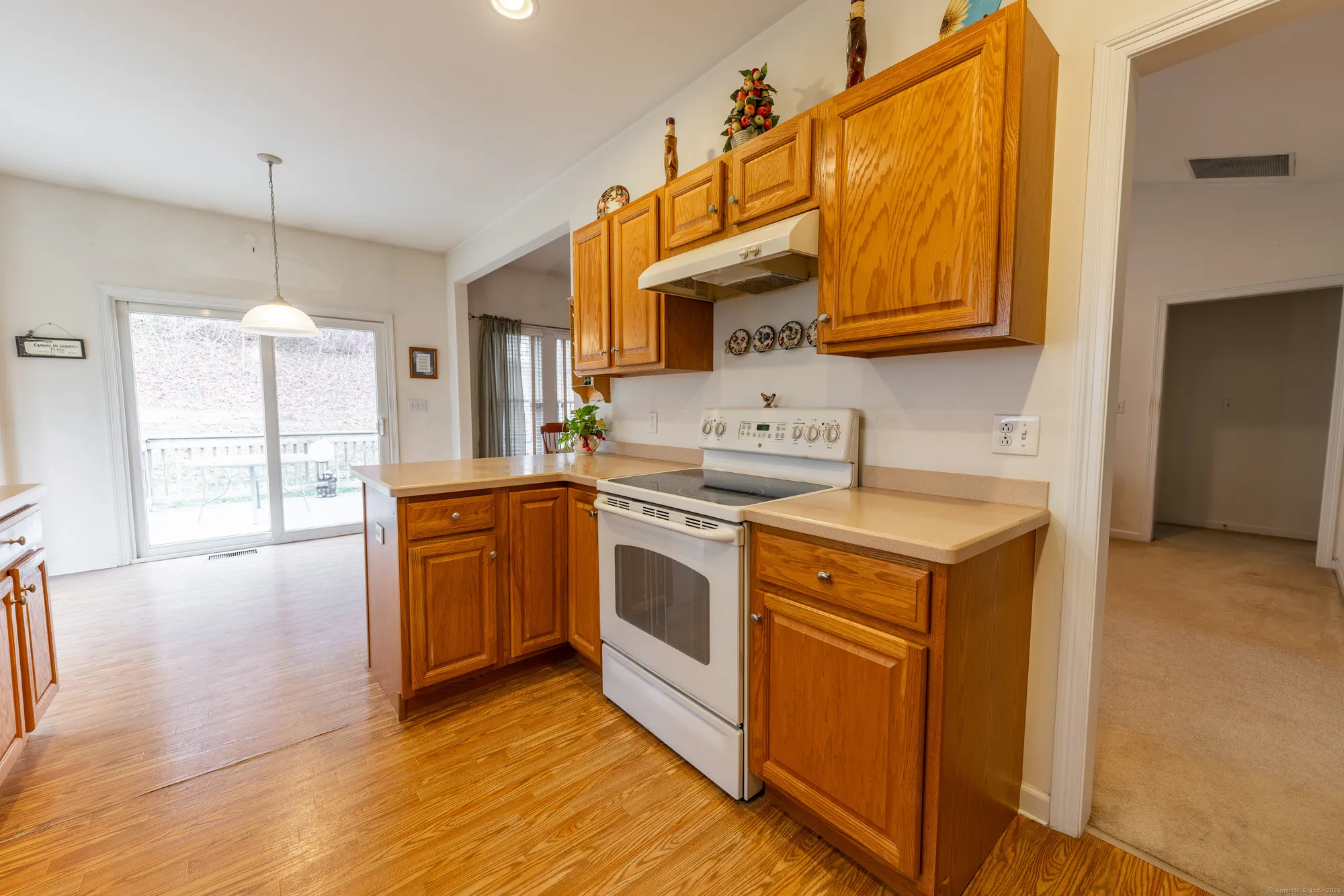 Property Slideshow image 14 of 29 | 413 mulligan dr # 413, Oxford, CT, 06478