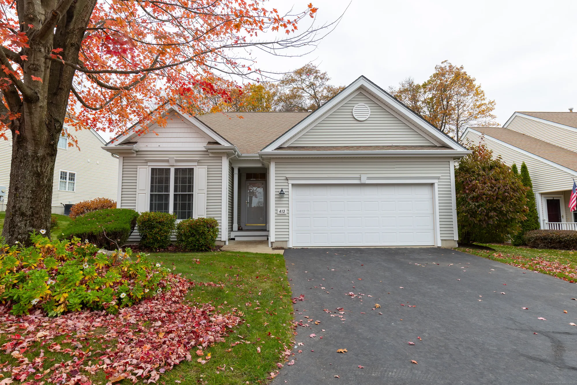 Property Slideshow image 1 of 29 | 413 mulligan dr # 413, Oxford, CT, 06478
