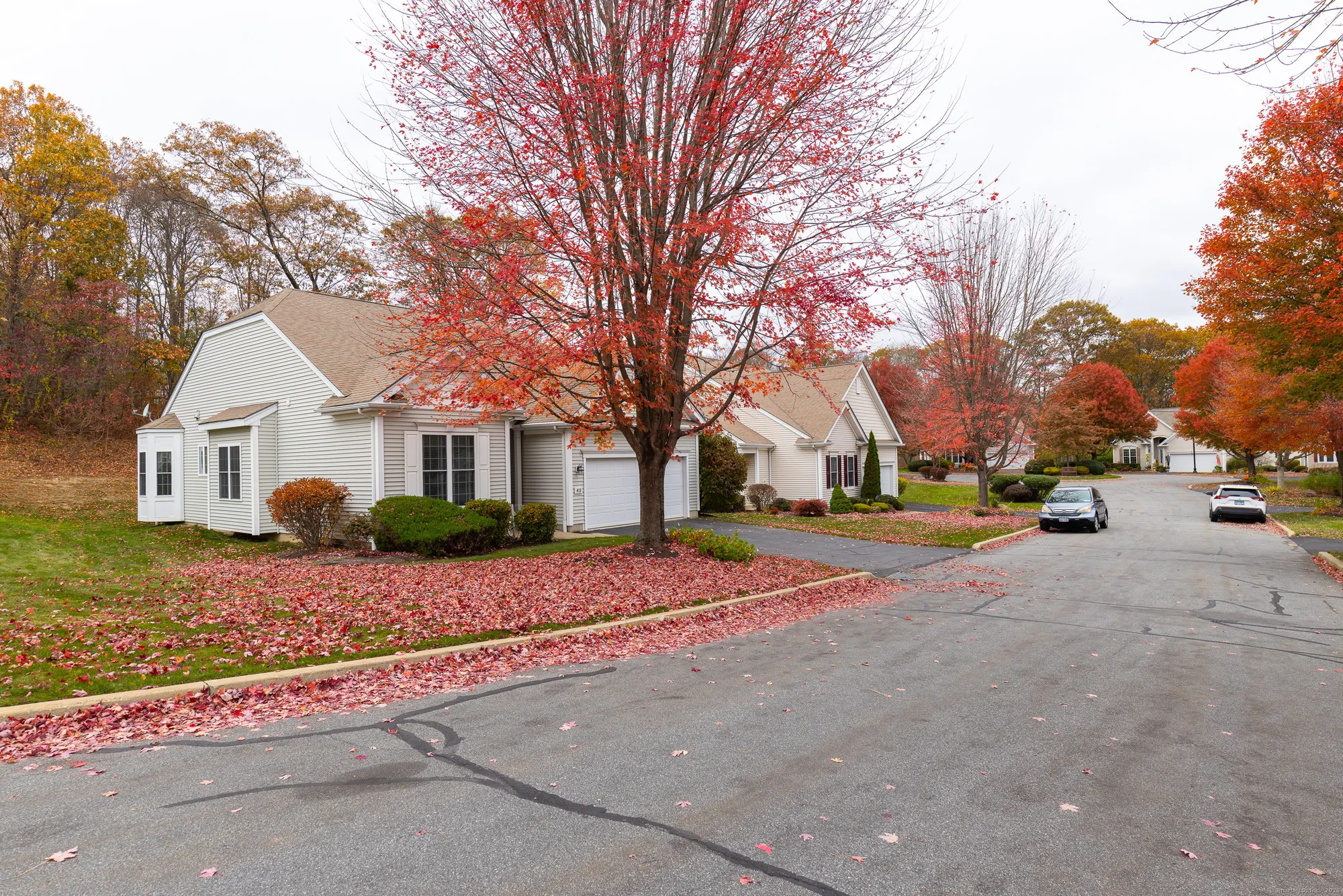 Property Slideshow image 26 of 29 | 413 mulligan dr # 413, Oxford, CT, 06478