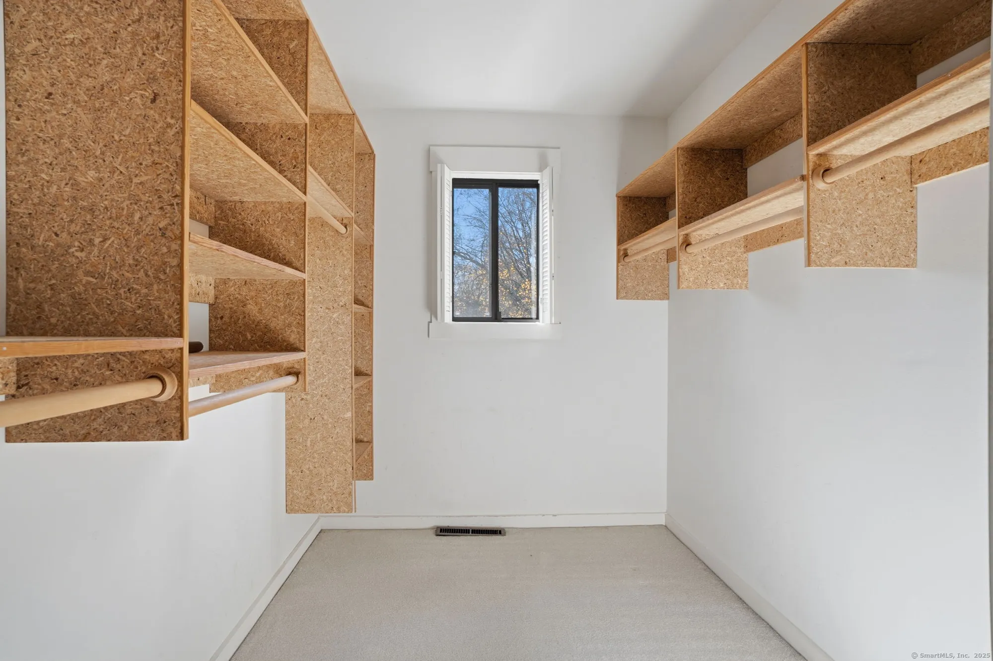 Property Slideshow image 21 of 39 | 375 piute ln b, Stratford, CT, 06614