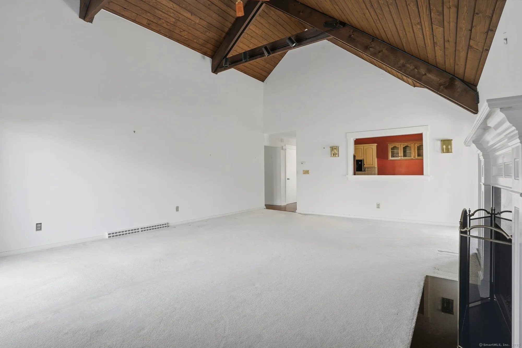 Property Slideshow image 11 of 39 | 375 piute ln b, Stratford, CT, 06614