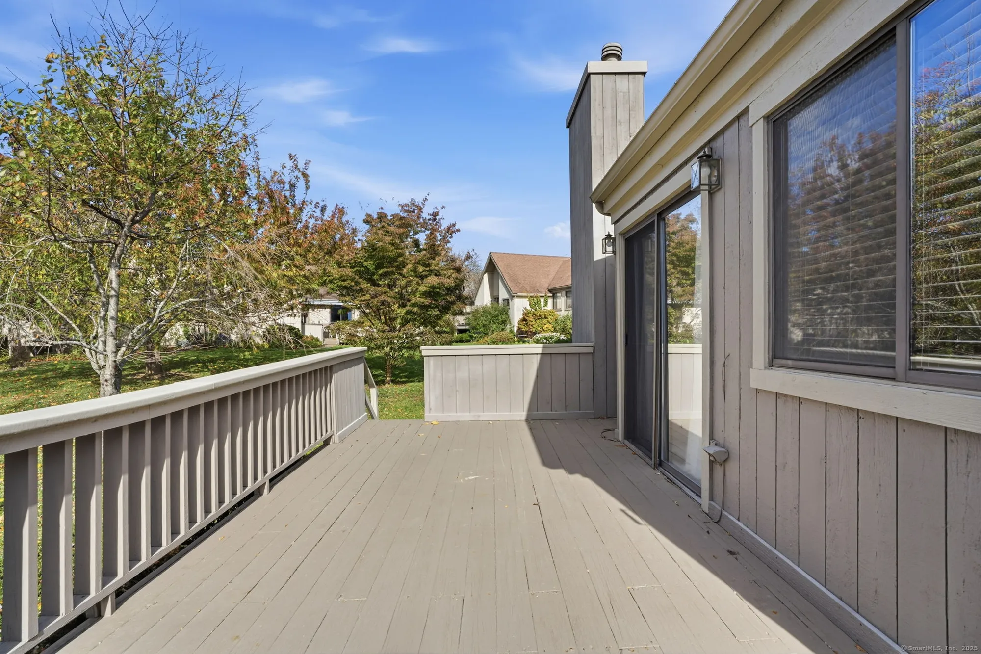 Property Slideshow image 8 of 39 | 375 piute ln b, Stratford, CT, 06614