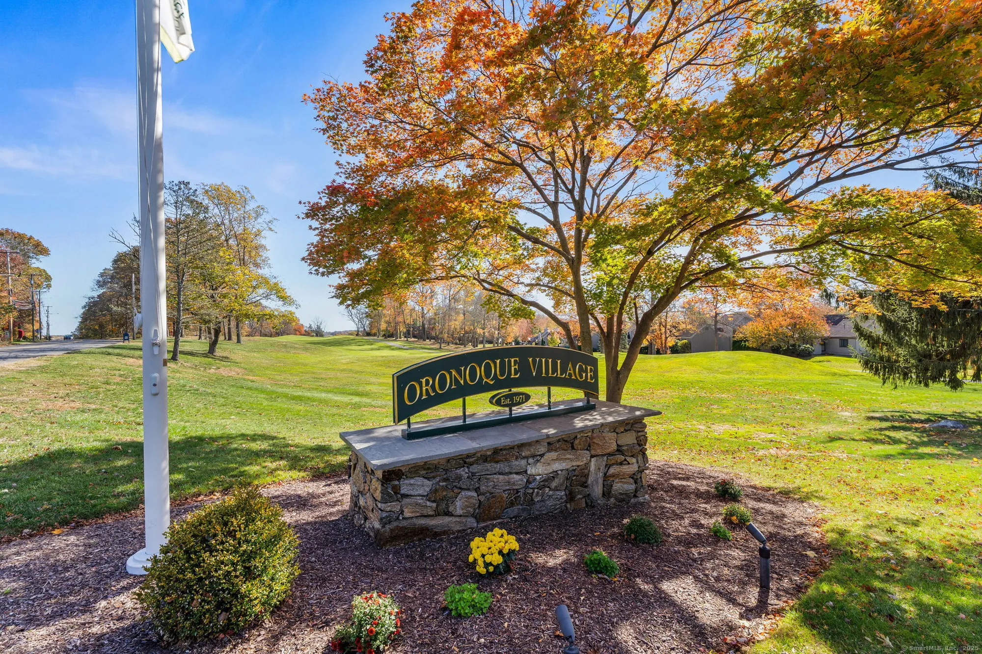 Property Slideshow image 35 of 39 | 375 piute ln b, Stratford, CT, 06614