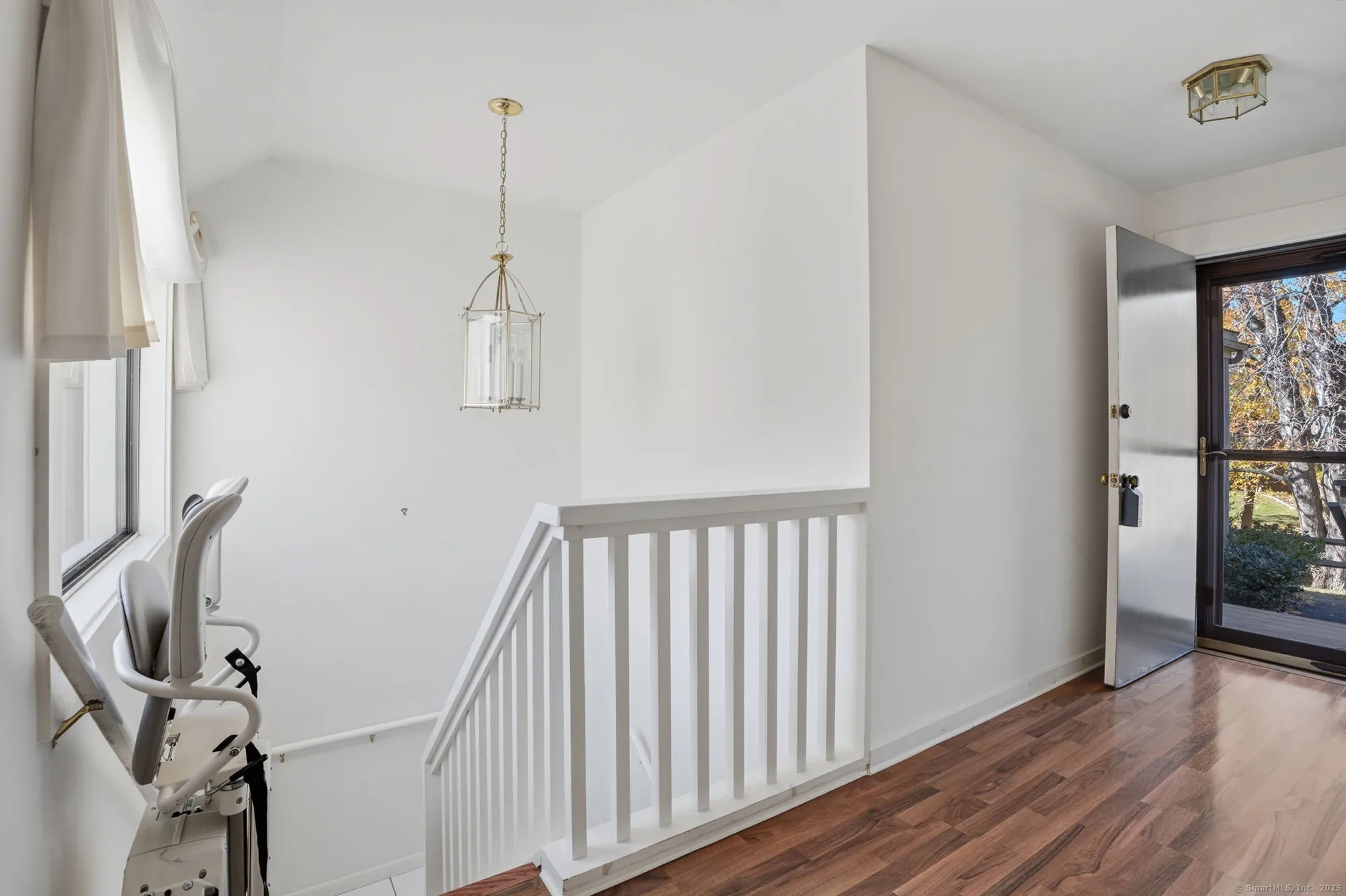 Property Slideshow image 16 of 39 | 375 piute ln b, Stratford, CT, 06614