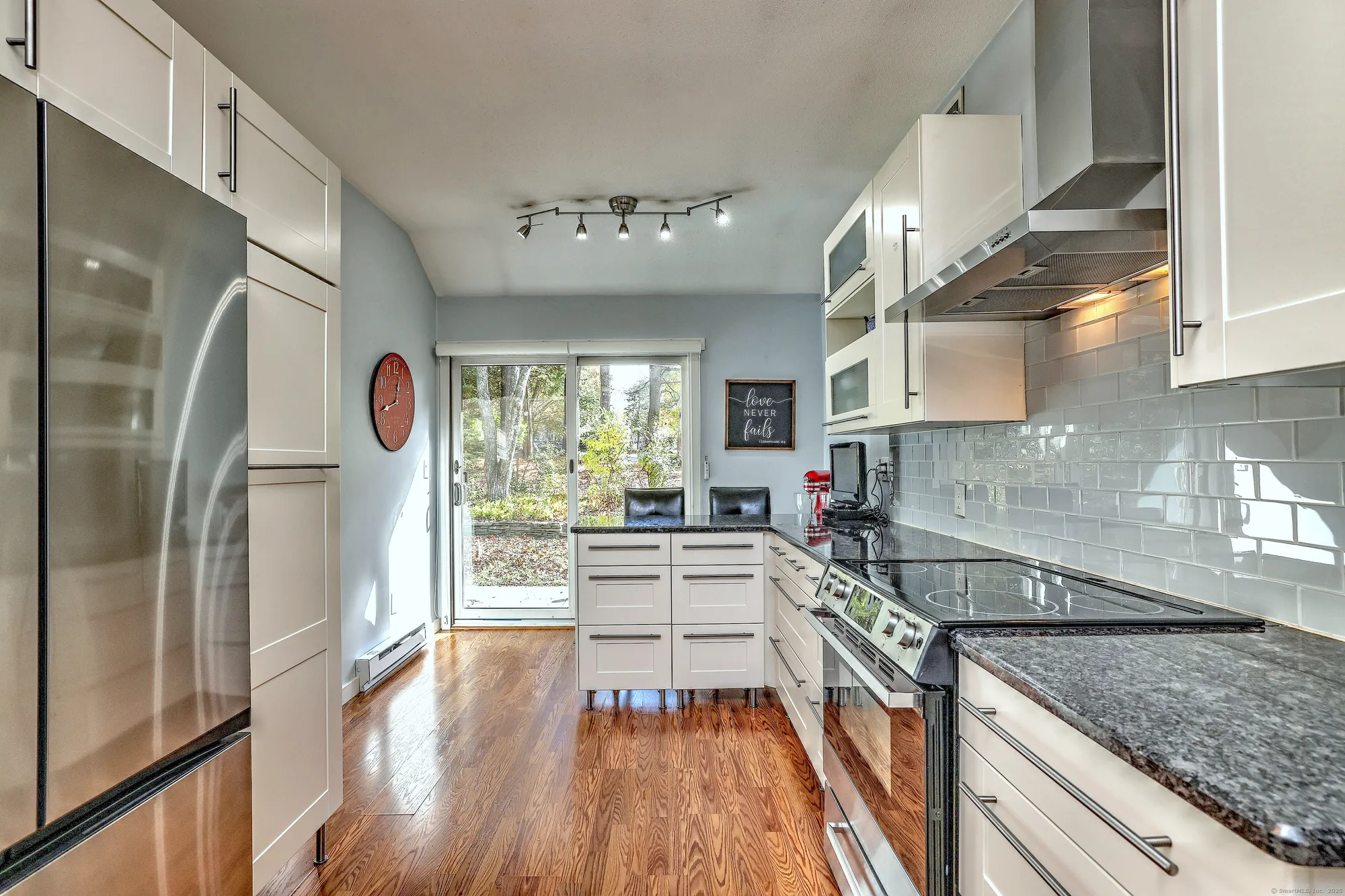 Property Slideshow image 1 of 28 | 889 heritage vlg b, Southbury, CT, 06488