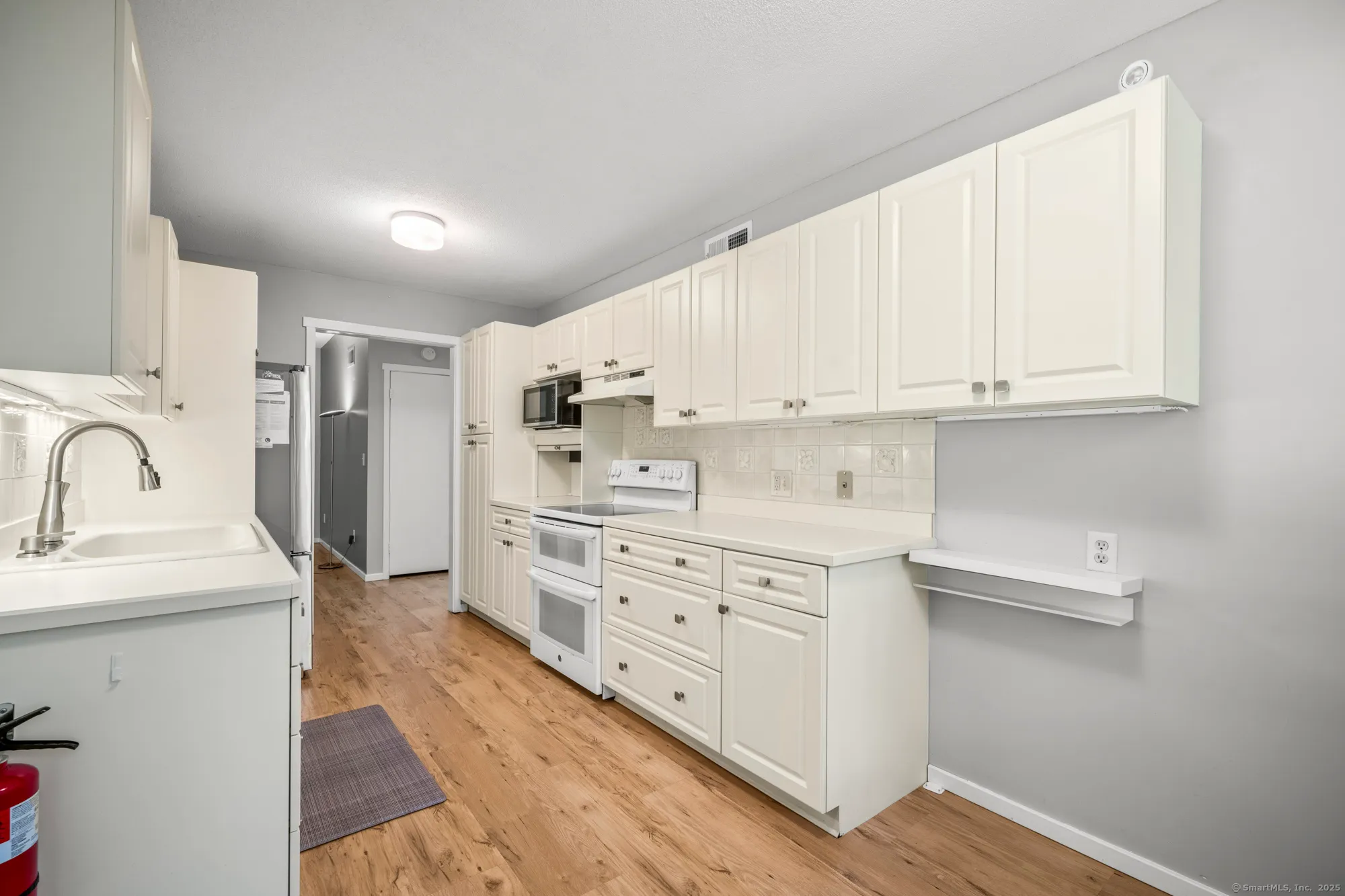 Property Slideshow image 5 of 24 | 737 heritage vlg a, Southbury, CT, 06488