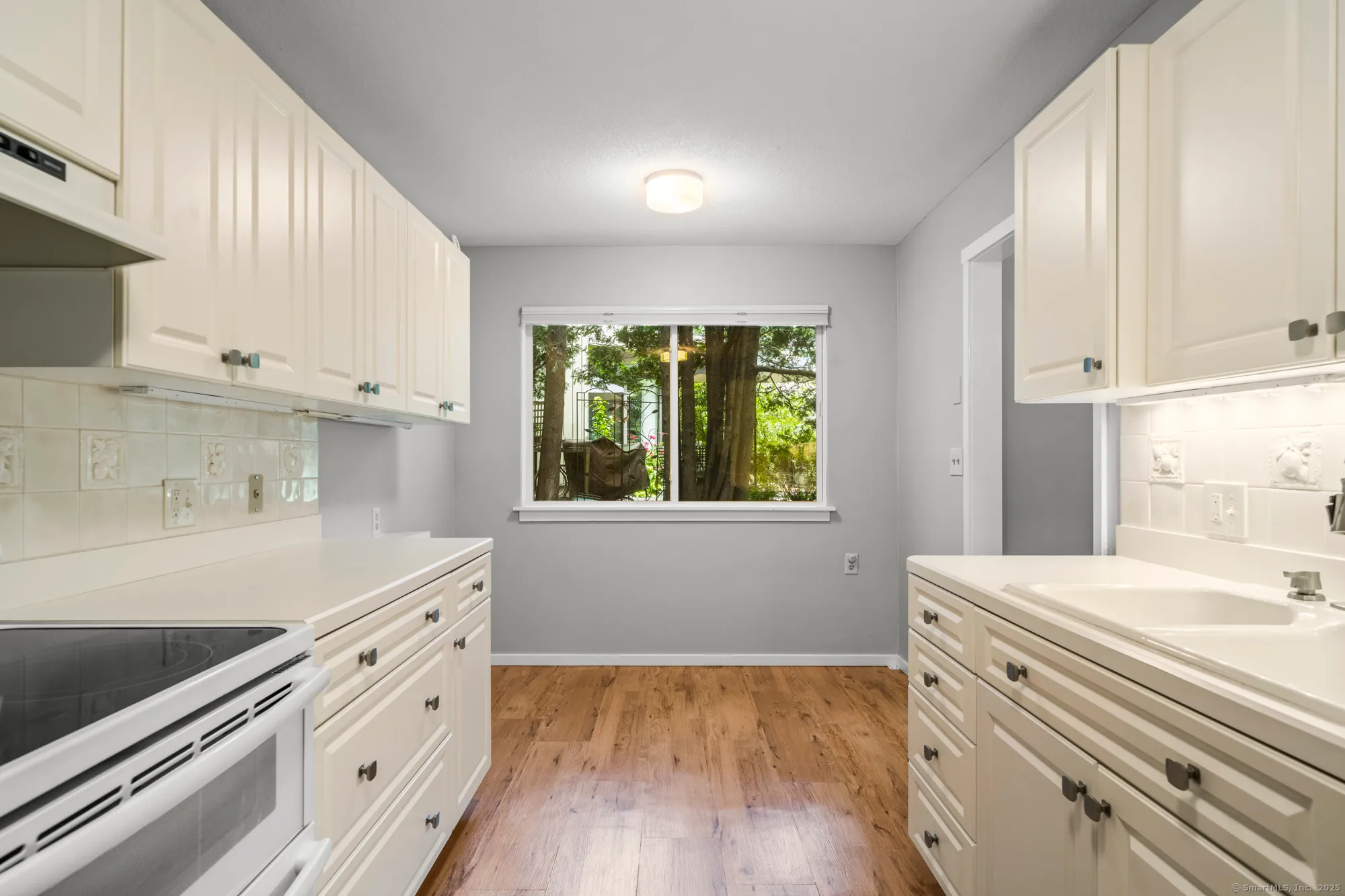 Property Slideshow image 7 of 24 | 737 heritage vlg a, Southbury, CT, 06488