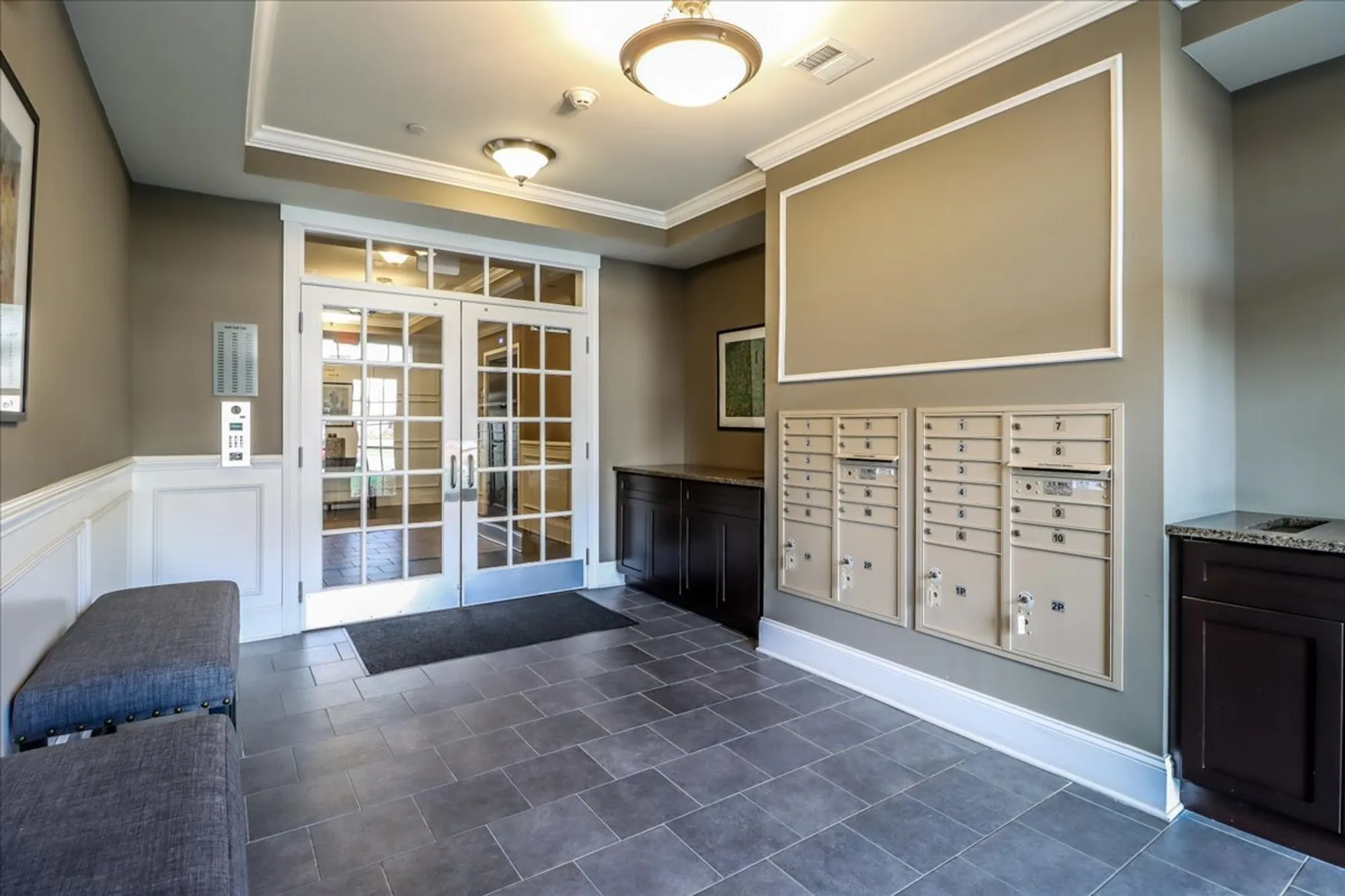 Property Slideshow image 5 of 38 | 433 brookside ct 433, Newtown, CT, 06470