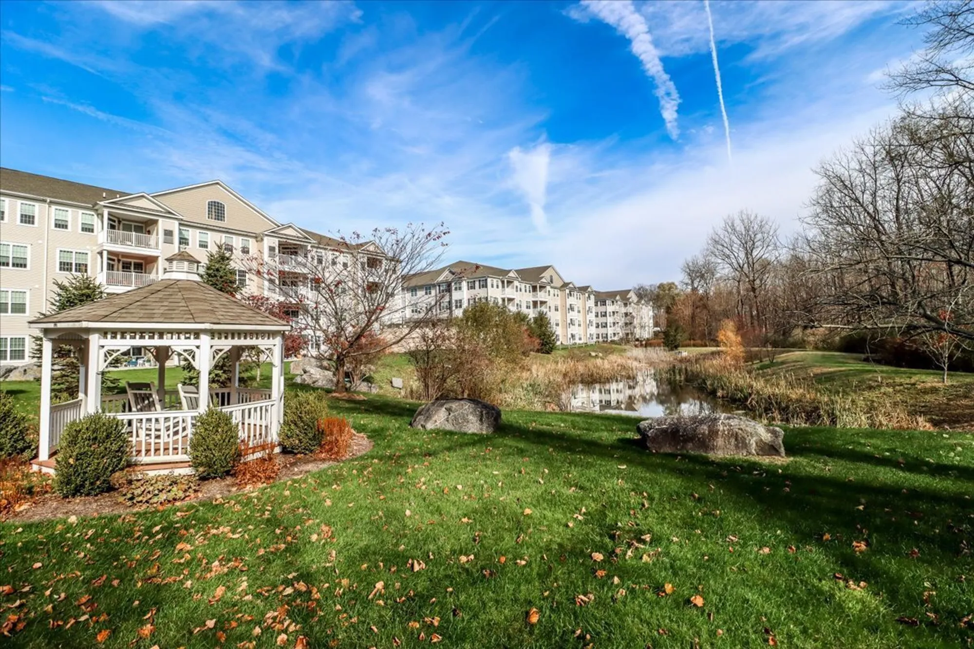 Property Slideshow image 36 of 38 | 433 brookside ct 433, Newtown, CT, 06470