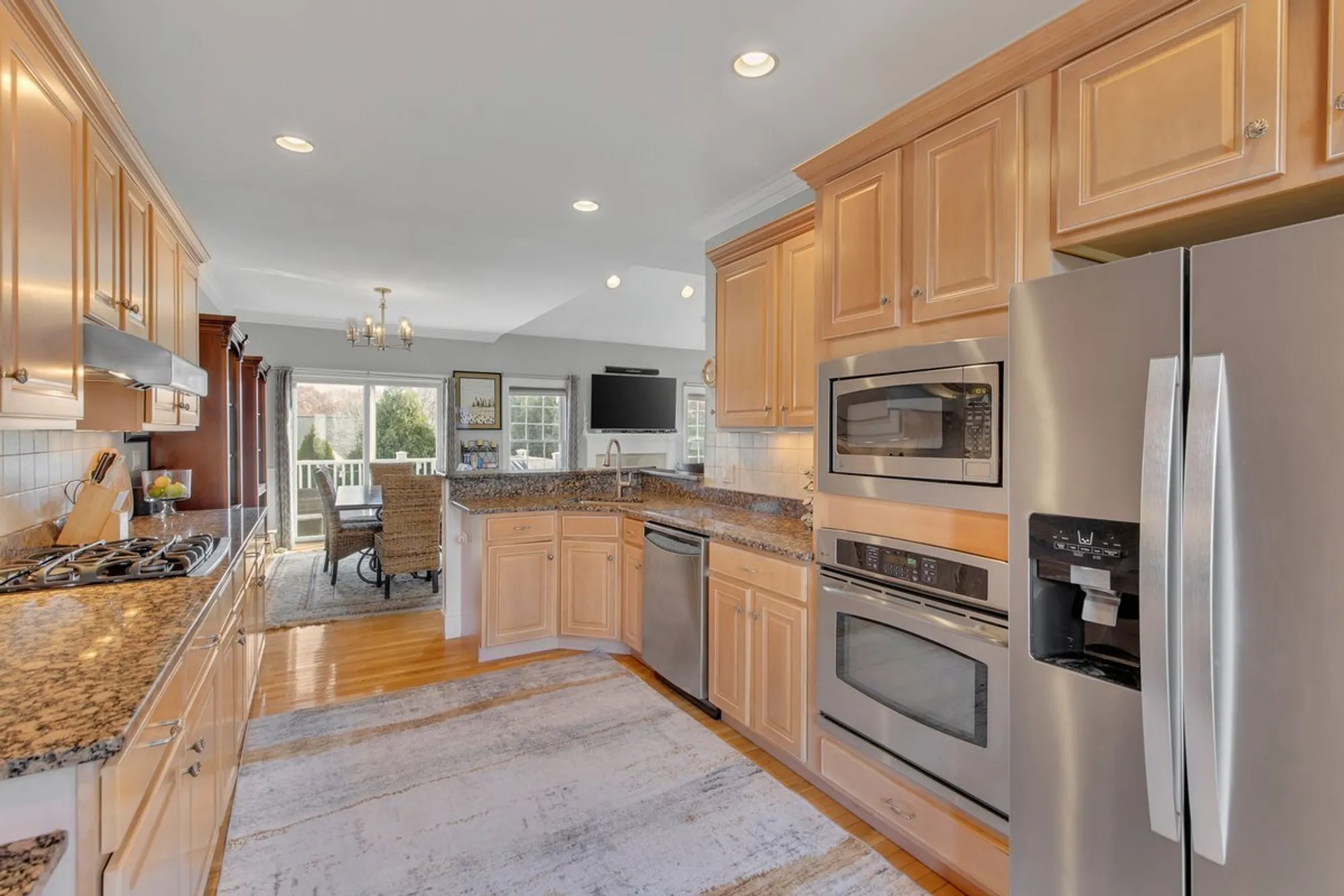Property Slideshow image 10 of 29 | 48 sonoma ln # 48, Middletown, CT, 06457