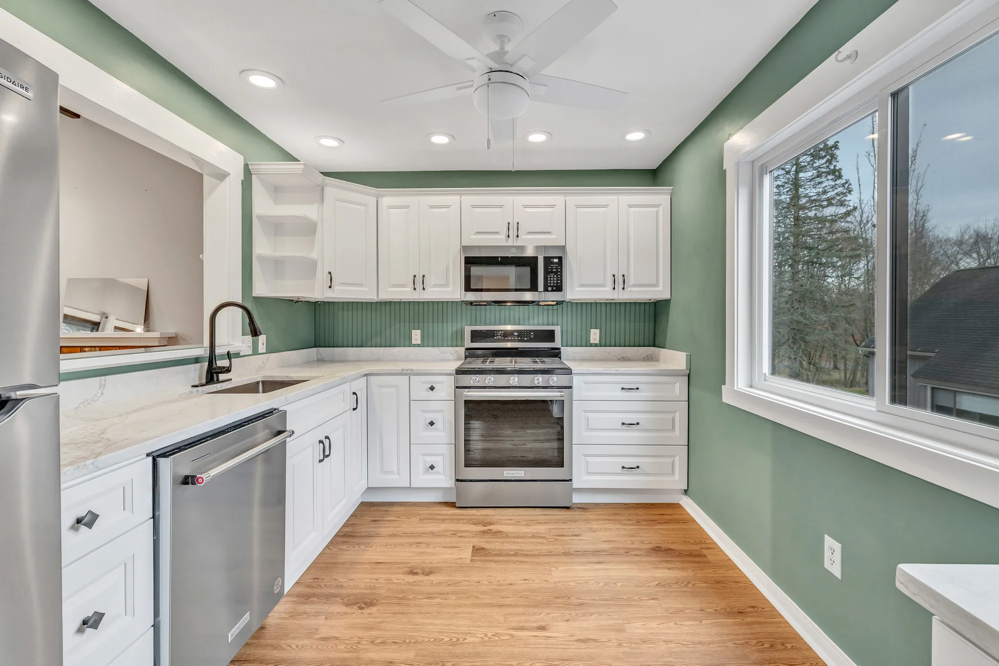 Property Slideshow image 7 of 40 | 35 algonquin ln d, Stratford, CT, 06614