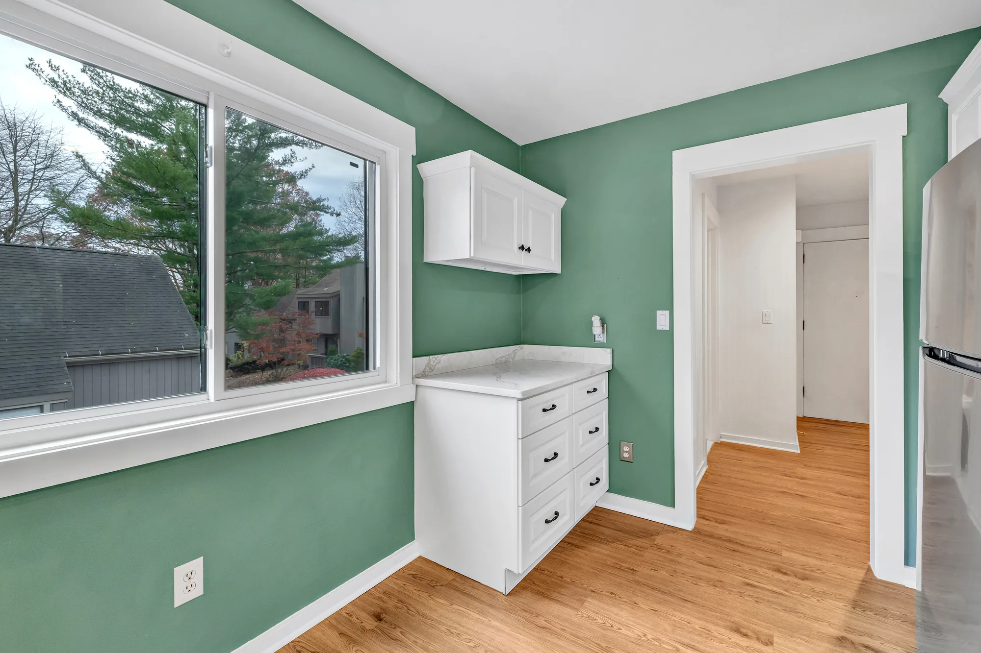 Property Slideshow image 10 of 40 | 35 algonquin ln d, Stratford, CT, 06614