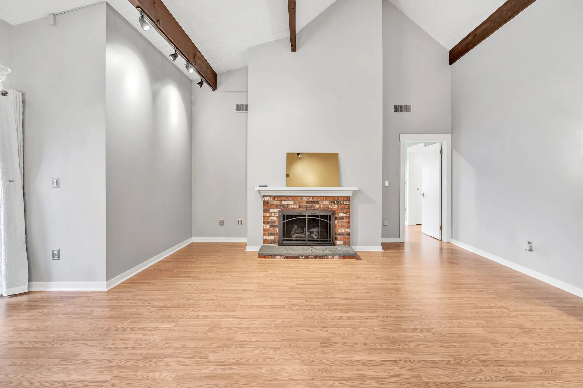 Property Slideshow image 18 of 40 | 35 algonquin ln d, Stratford, CT, 06614