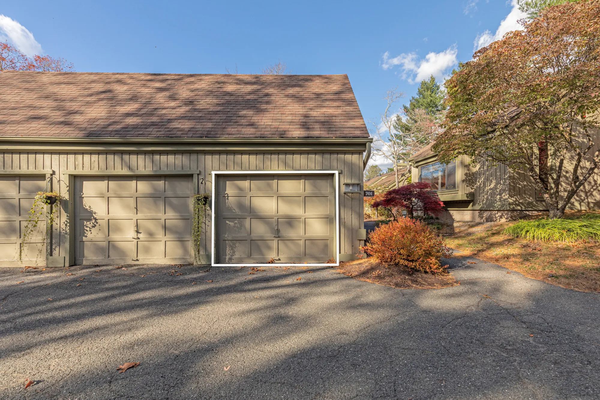 Property Slideshow image 15 of 19 | 701 heritage vlg b, Southbury, CT, 06488