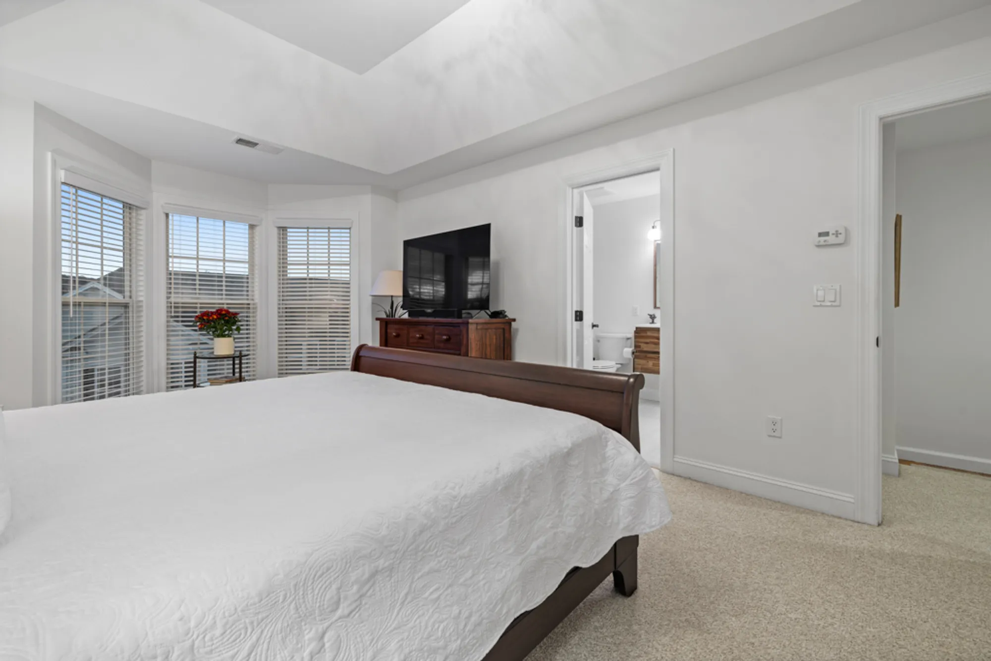 Property Slideshow image 18 of 36 | 13 mercy st # 13, Danbury, CT, 06810