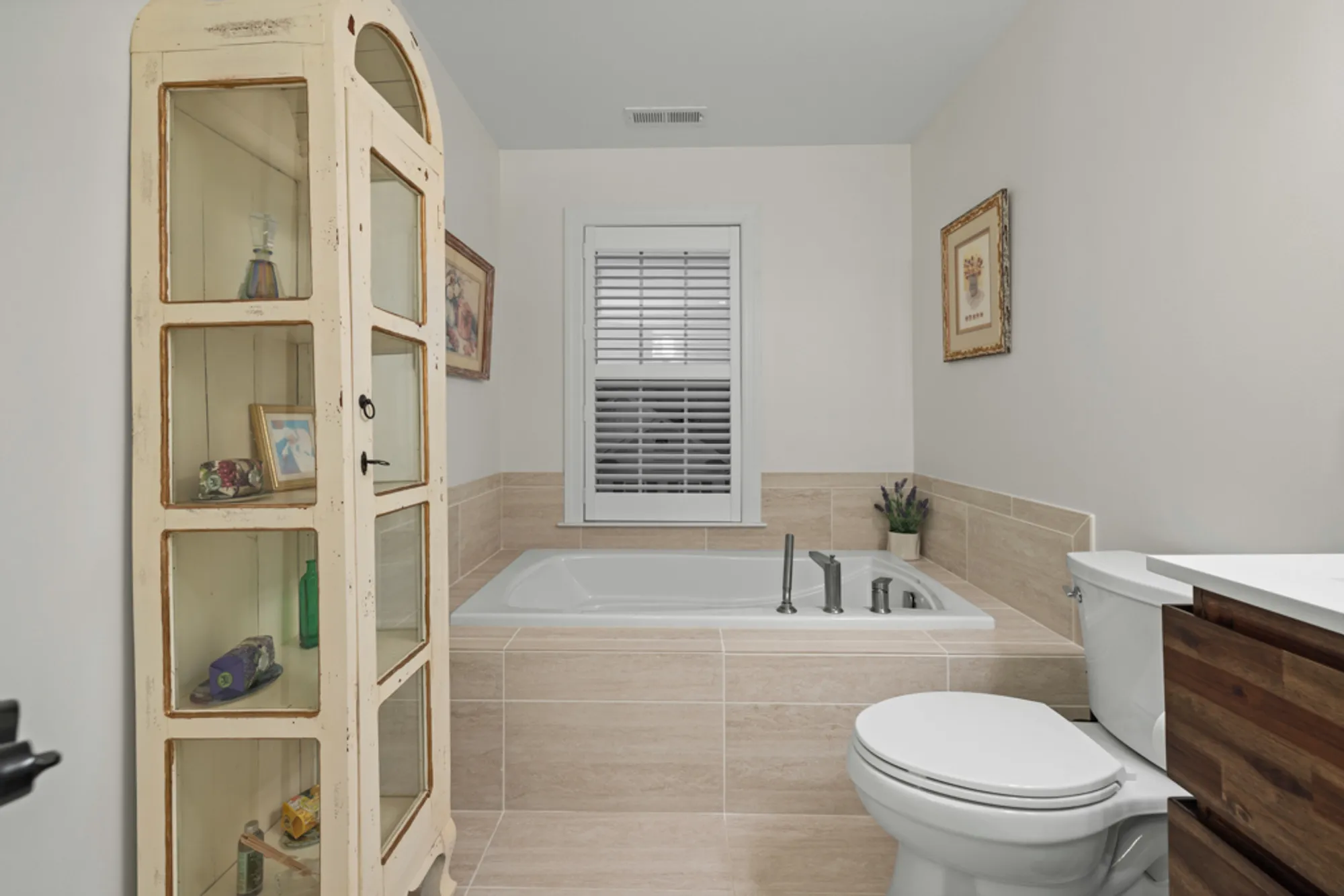 Property Slideshow image 20 of 36 | 13 mercy st # 13, Danbury, CT, 06810