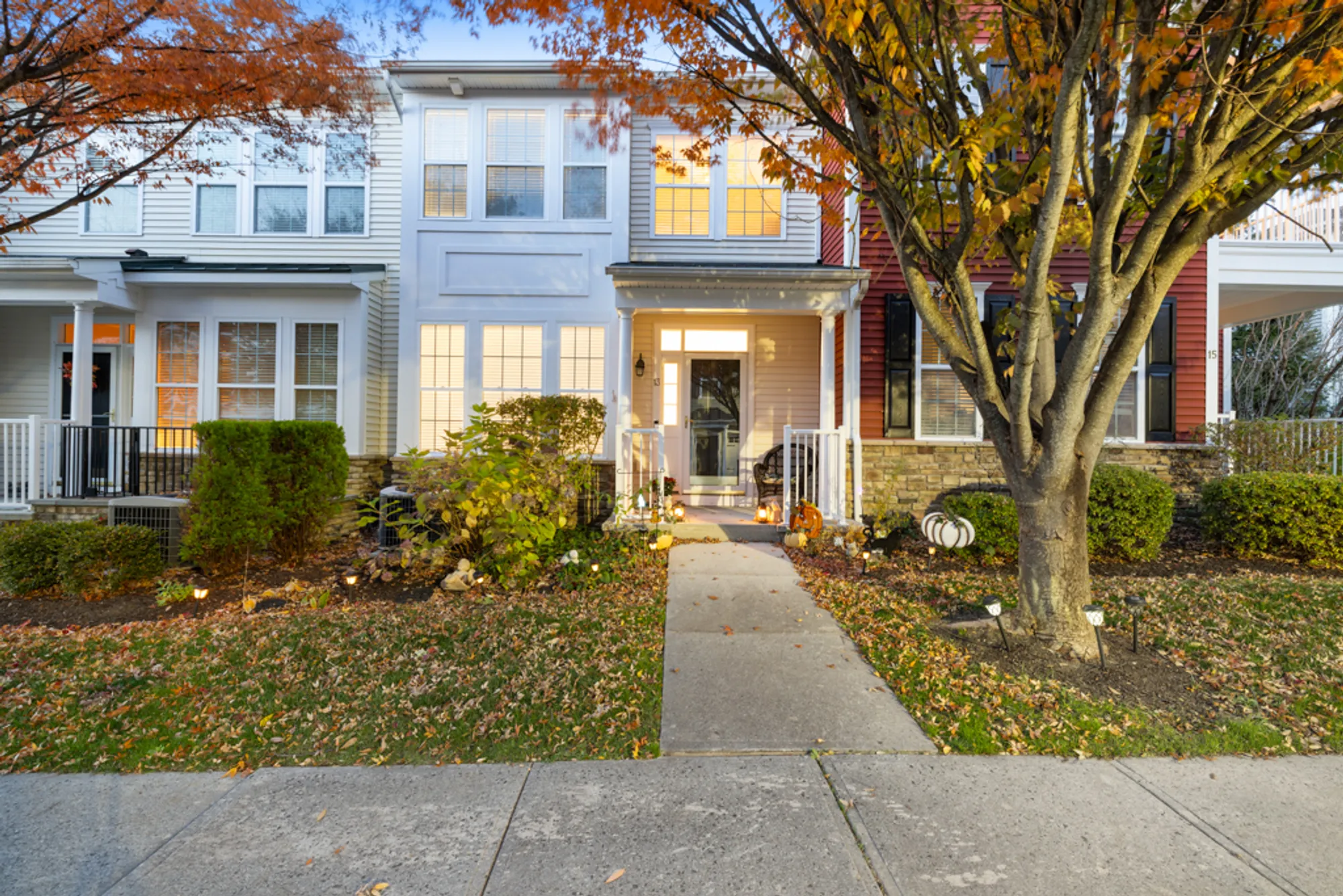 Property Slideshow image 1 of 36 | 13 mercy st # 13, Danbury, CT, 06810