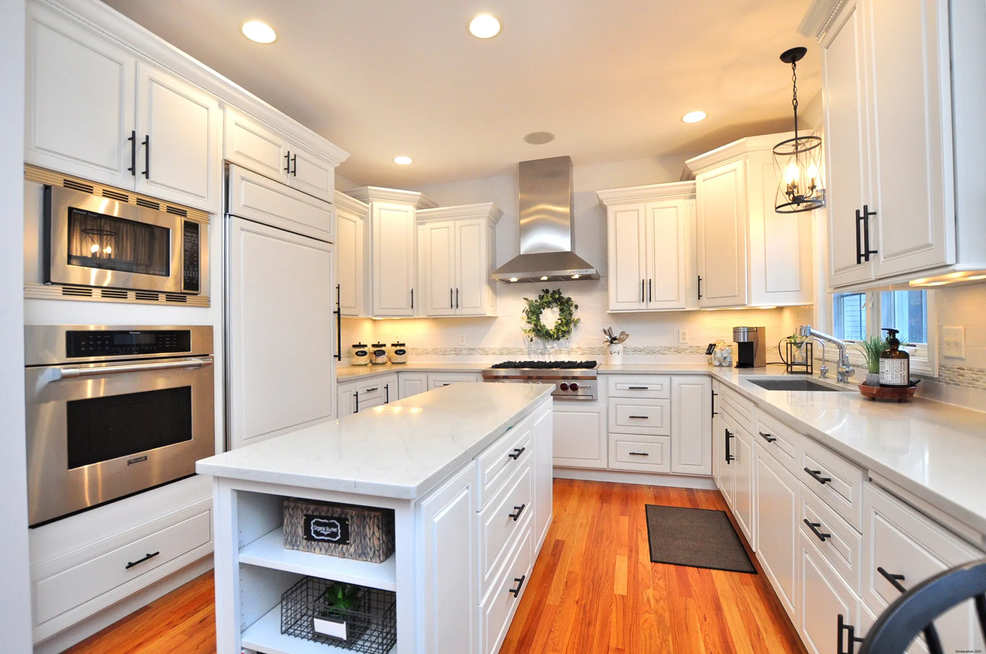 Property Slideshow image 5 of 40 | 23 dewberry way # 23, Suffield, CT, 06078