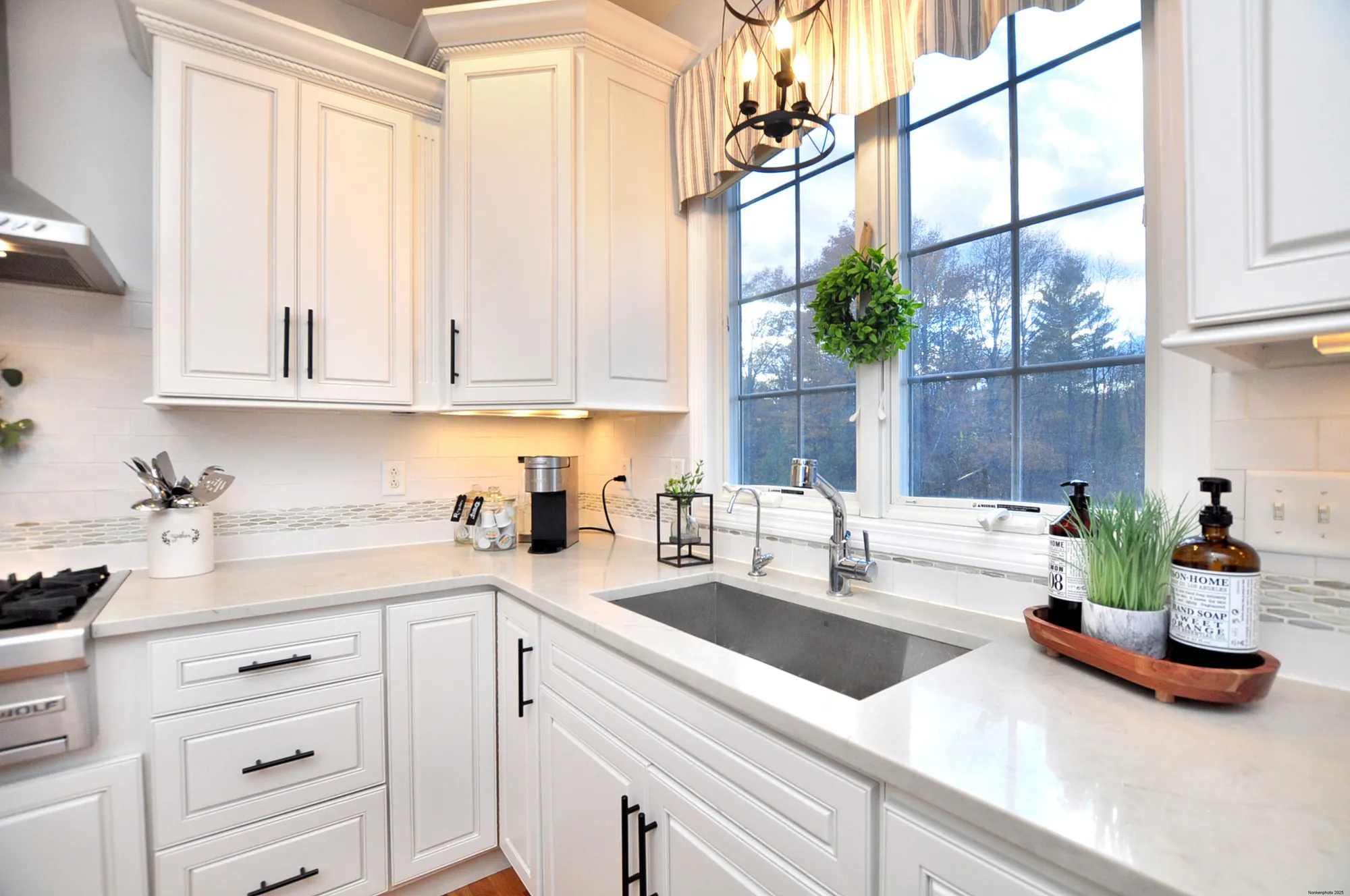 Property Slideshow image 7 of 40 | 23 dewberry way # 23, Suffield, CT, 06078