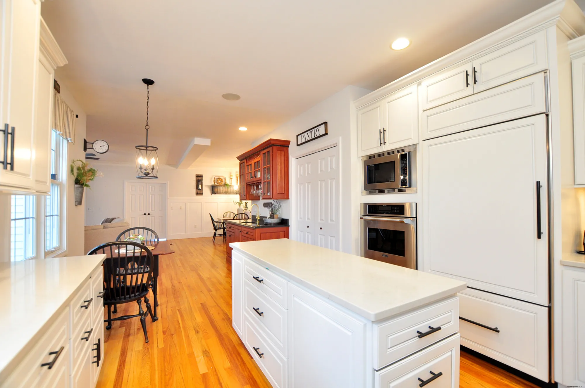 Property Slideshow image 10 of 40 | 23 dewberry way # 23, Suffield, CT, 06078