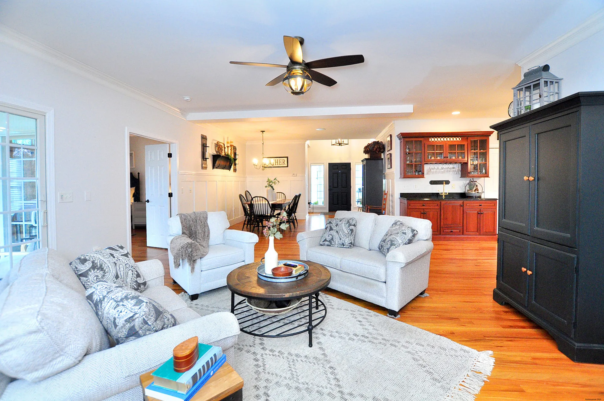 Property Slideshow image 20 of 40 | 23 dewberry way # 23, Suffield, CT, 06078