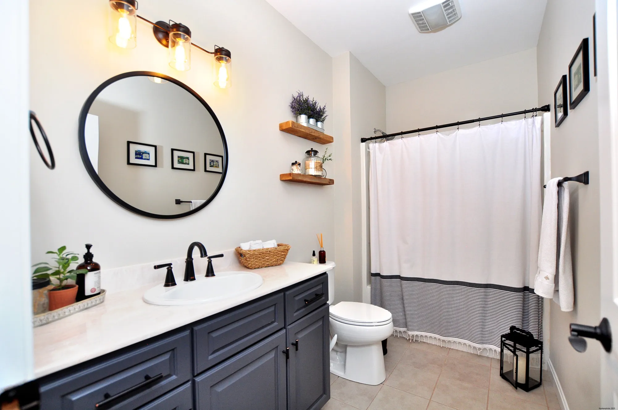 Property Slideshow image 31 of 40 | 23 dewberry way # 23, Suffield, CT, 06078