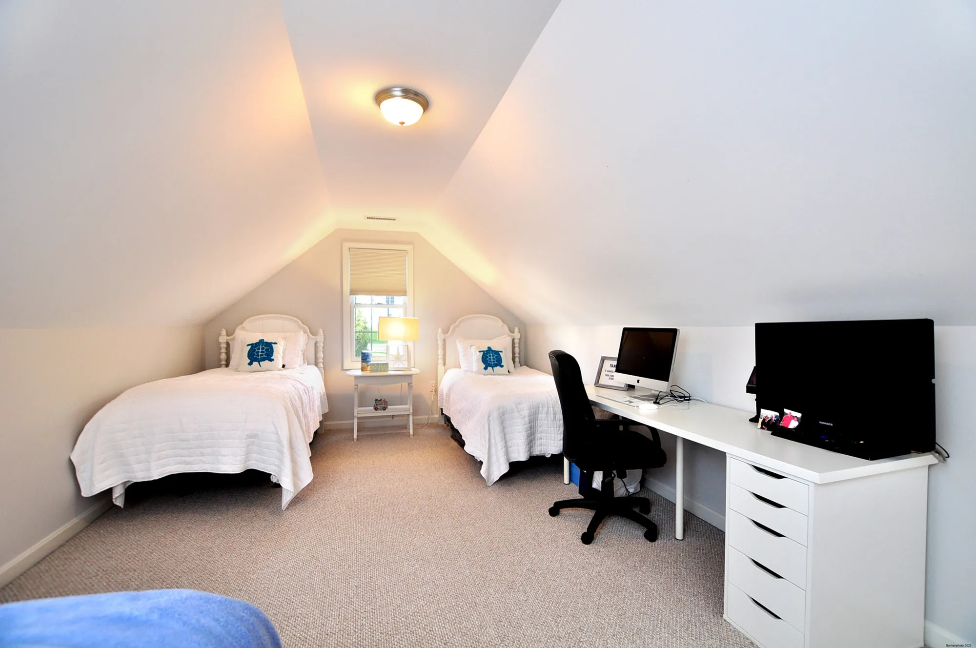 Property Slideshow image 35 of 40 | 23 dewberry way # 23, Suffield, CT, 06078