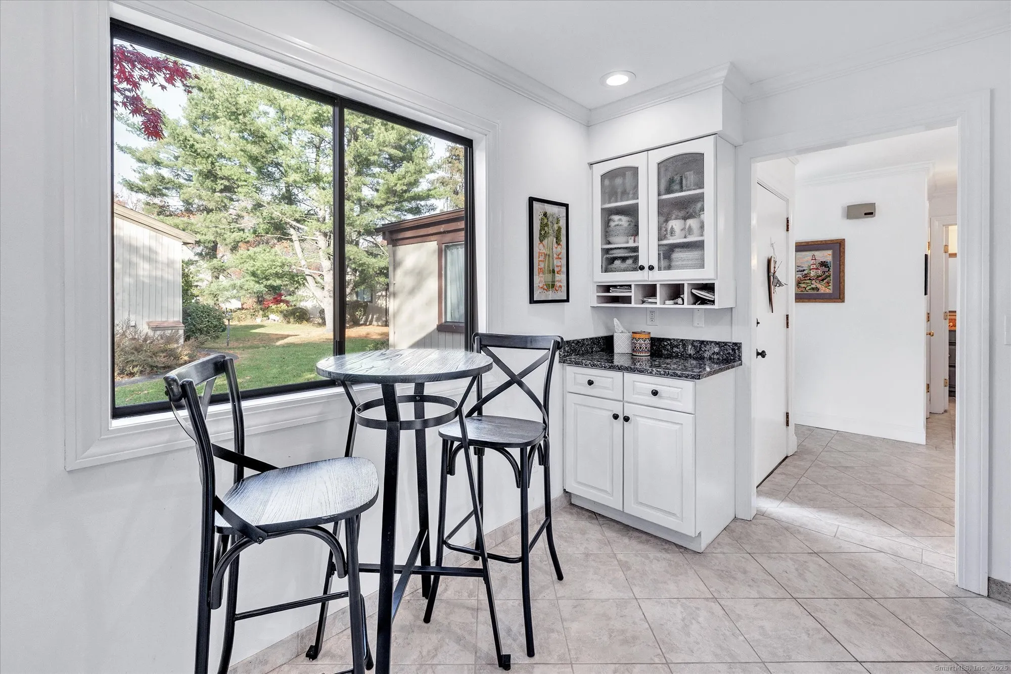 Property Slideshow image 12 of 33 | 516 opa ln a, Stratford, CT, 06614