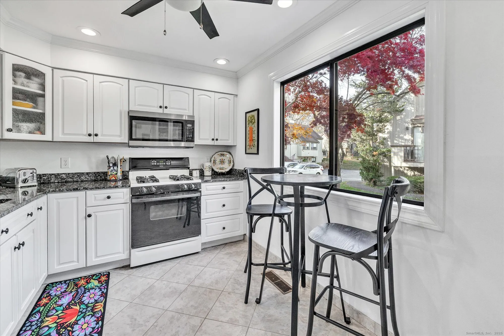 Property Slideshow image 8 of 33 | 516 opa ln a, Stratford, CT, 06614