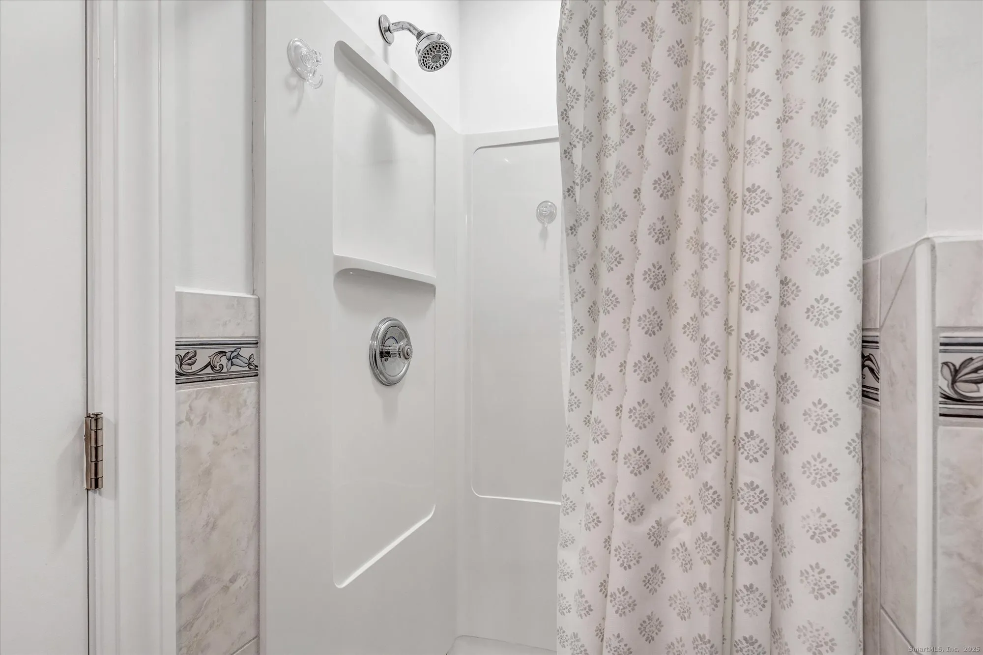 Property Slideshow image 22 of 33 | 516 opa ln a, Stratford, CT, 06614