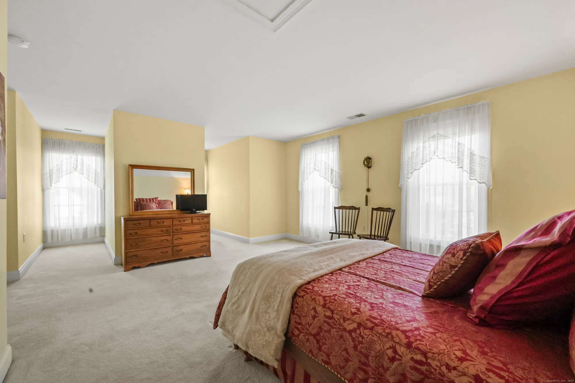 Property Slideshow image 27 of 35 | 8 kenington rd # 8, Avon, CT, 06001