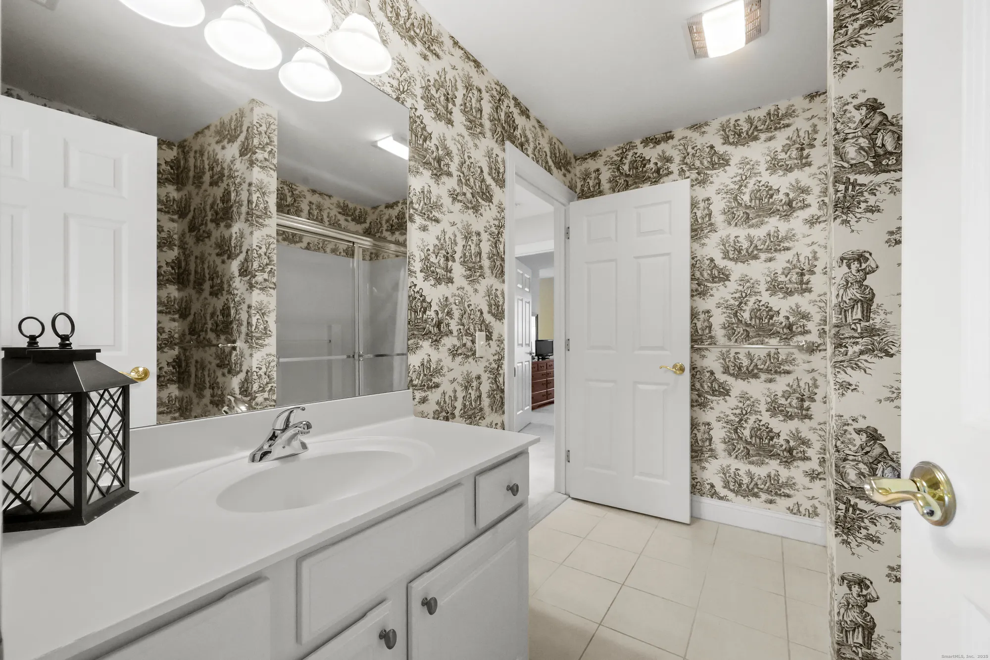 Property Slideshow image 26 of 35 | 8 kenington rd # 8, Avon, CT, 06001