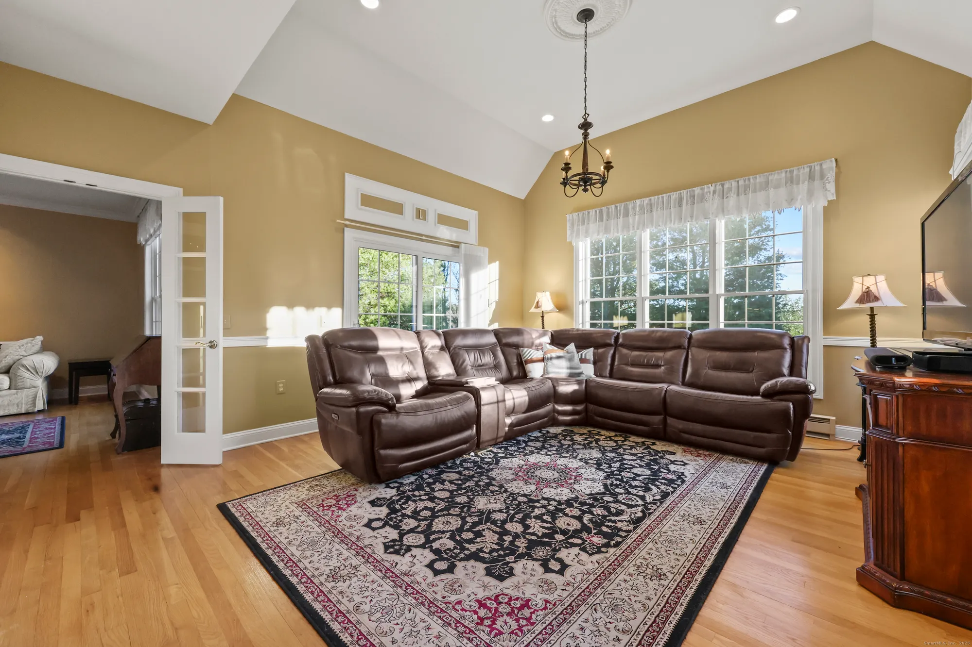Property Slideshow image 16 of 35 | 8 kenington rd # 8, Avon, CT, 06001