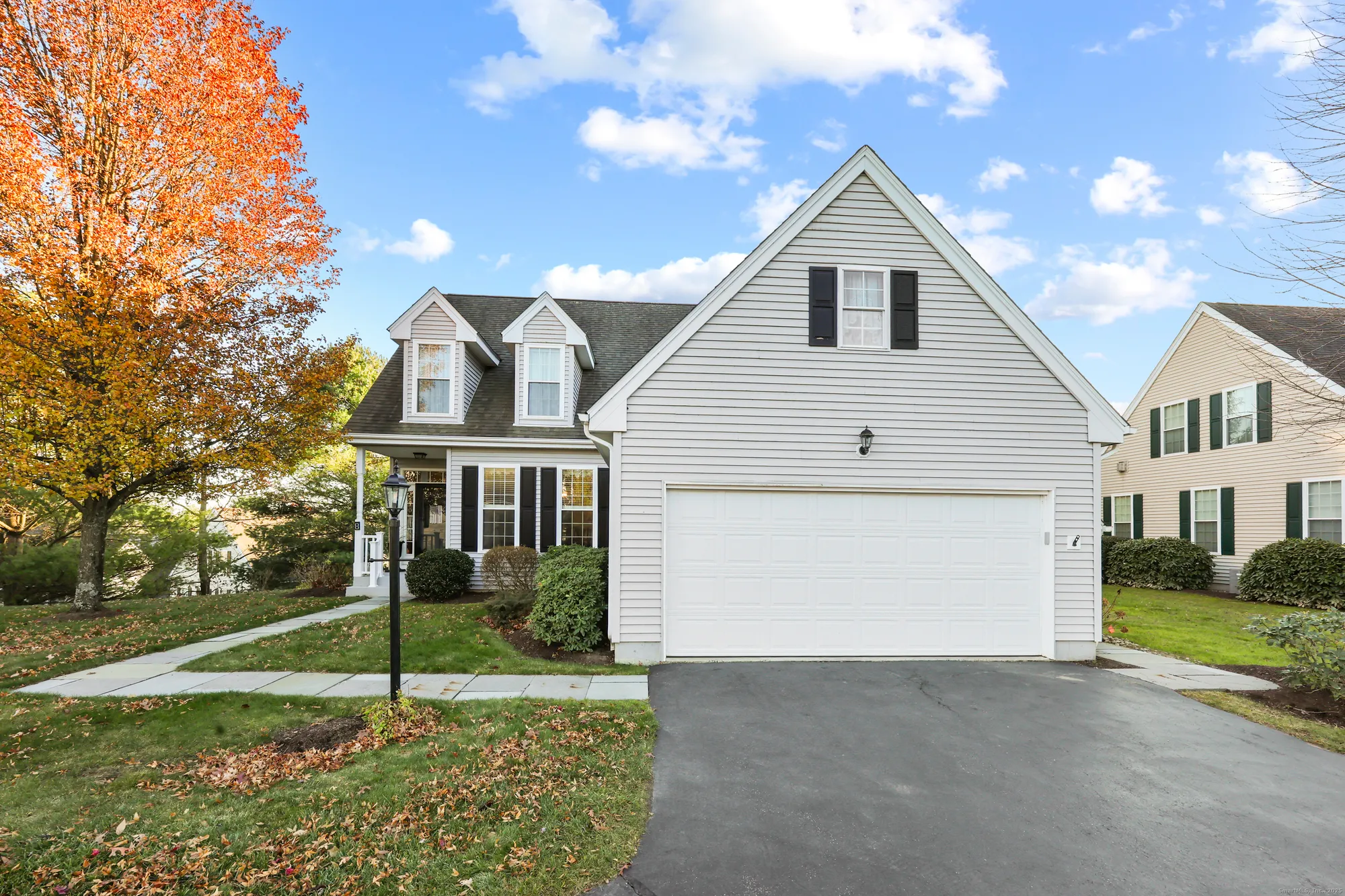 Property Slideshow image 2 of 35 | 8 kenington rd # 8, Avon, CT, 06001